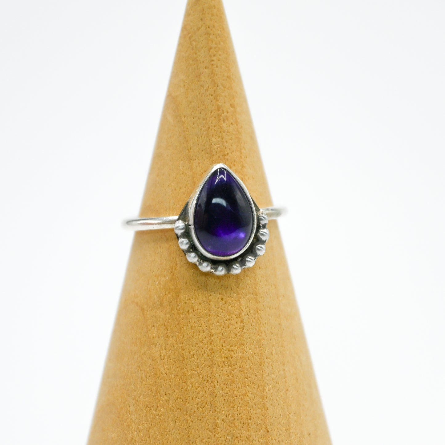 Pear amethyst bead bottom size 6.25