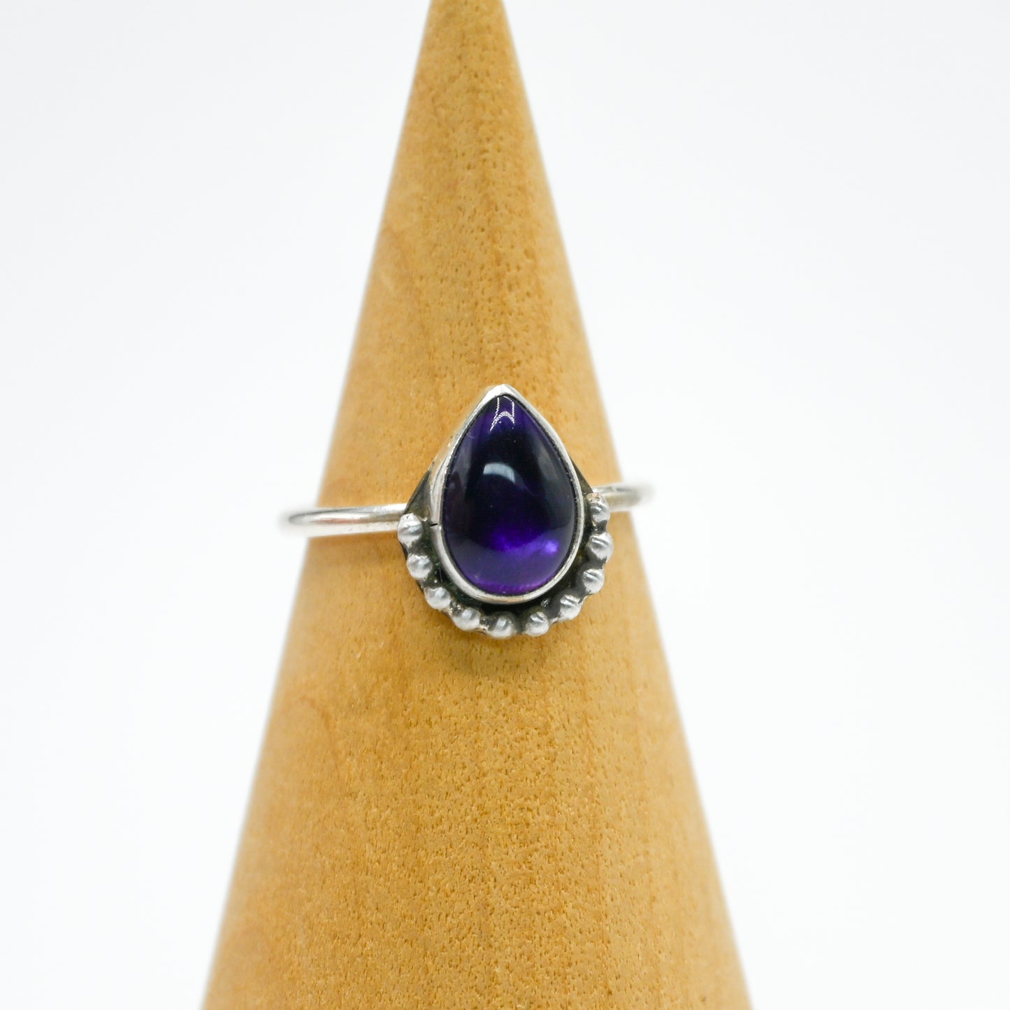Pear amethyst bead bottom size 6.25