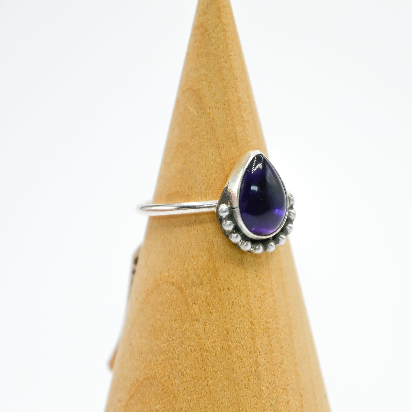 Pear amethyst bead bottom size 6.25