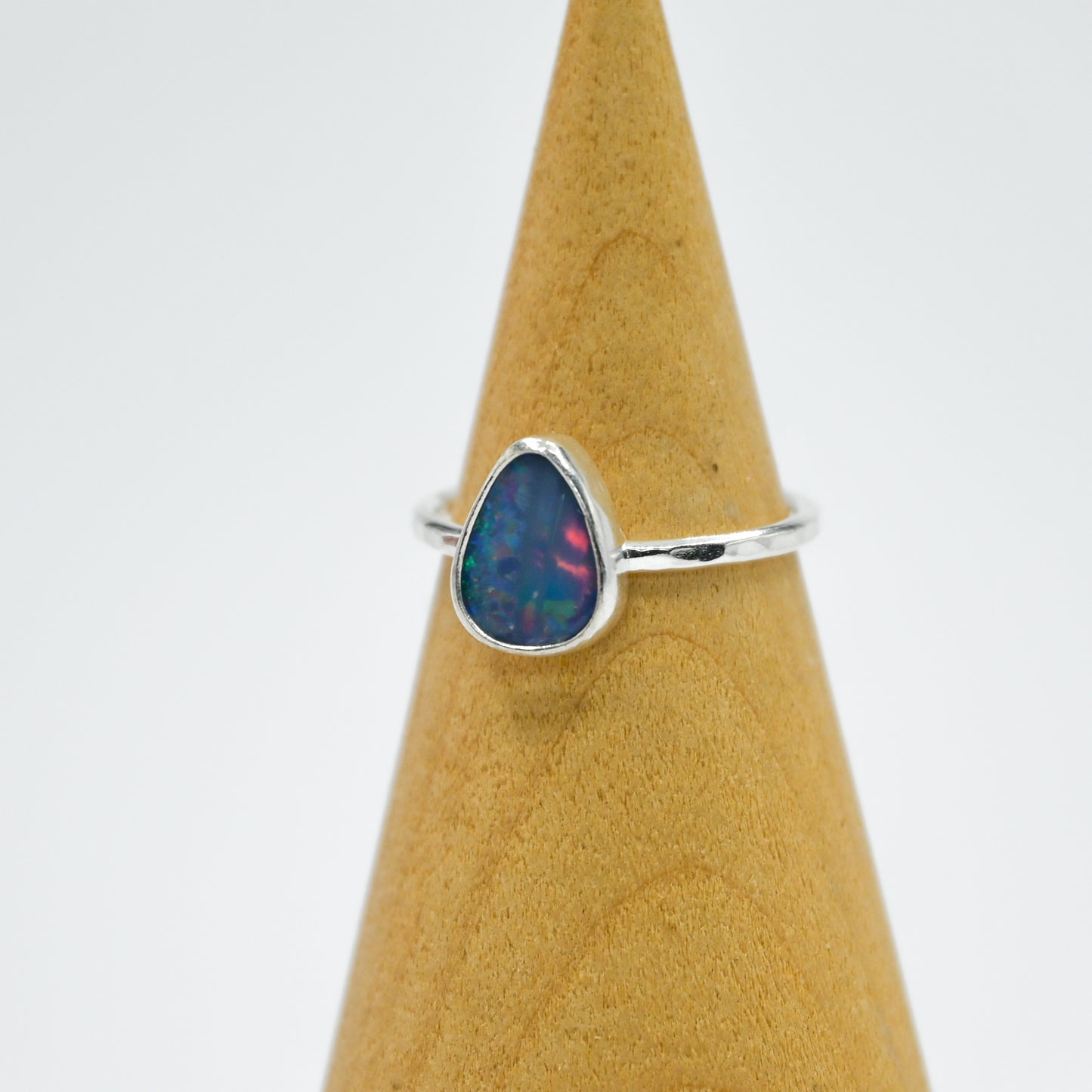 Australian opal size 6.5