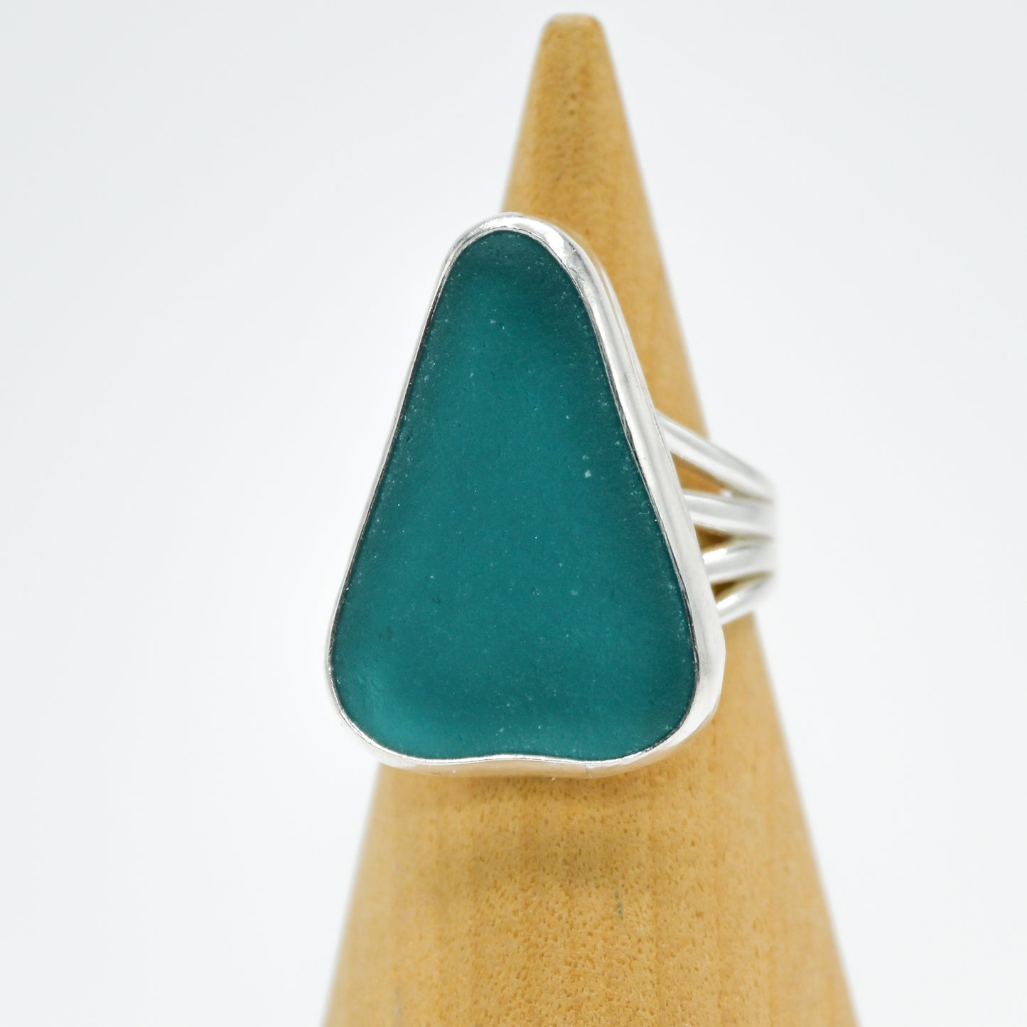 XXL aqua triangle sea glass size 8