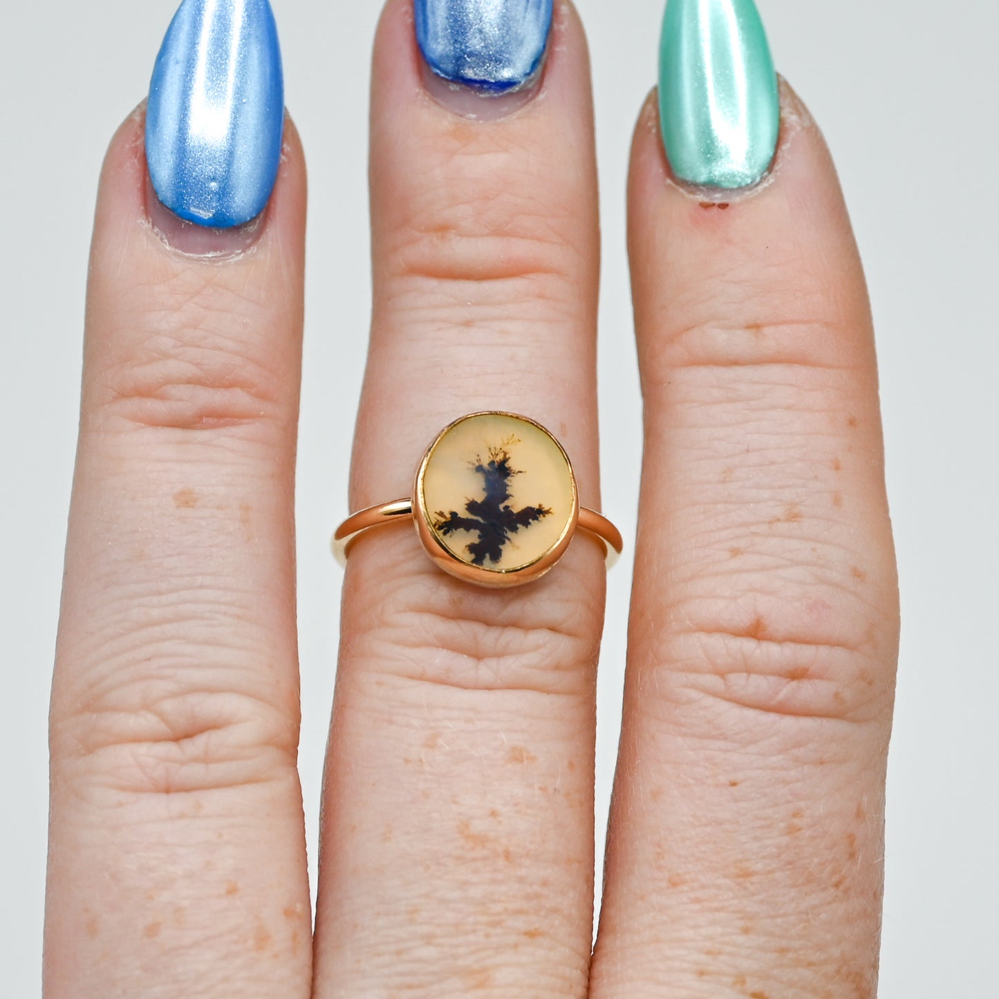 Gold fill dendritic agate size 6.25