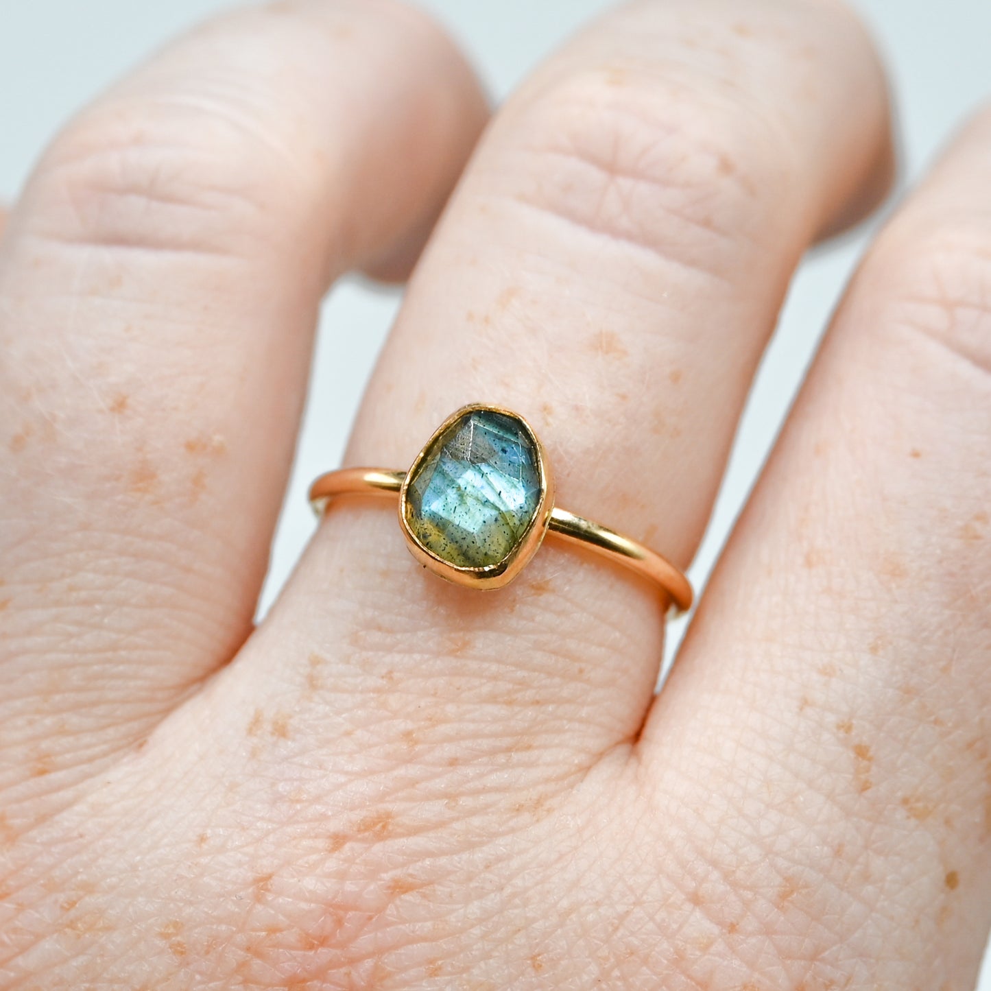 Gold fill rose cut labradorite size 8