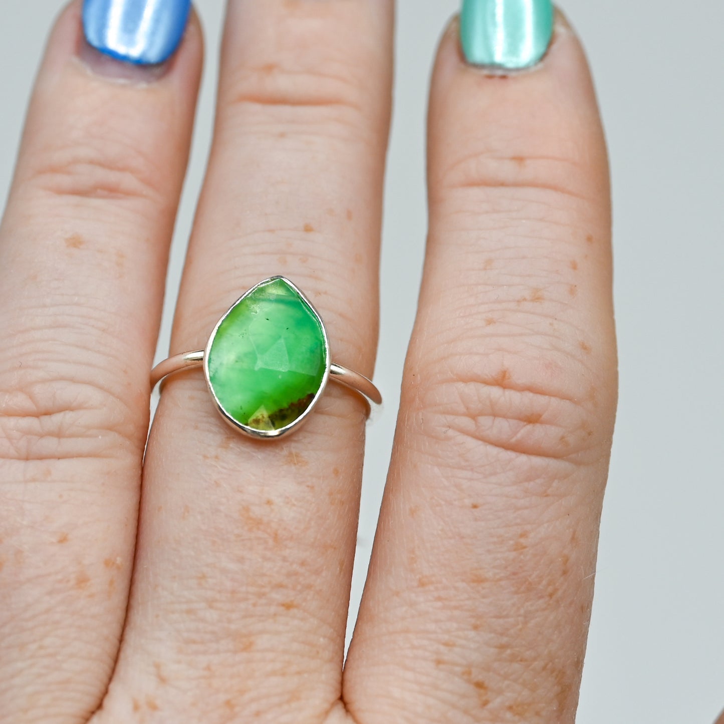 Rose cut chrysoprase size 7