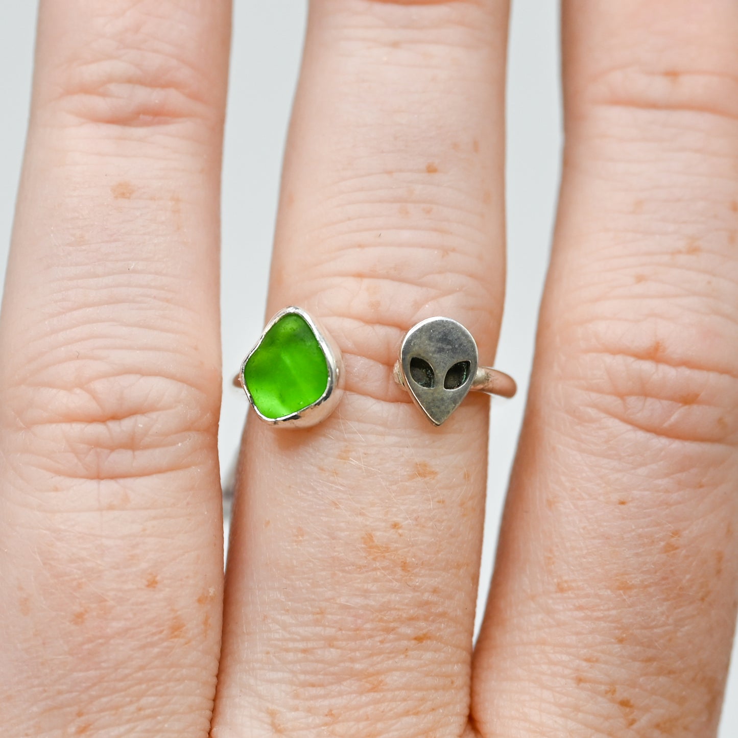 Adjustable green sea glass and alien size 7.5