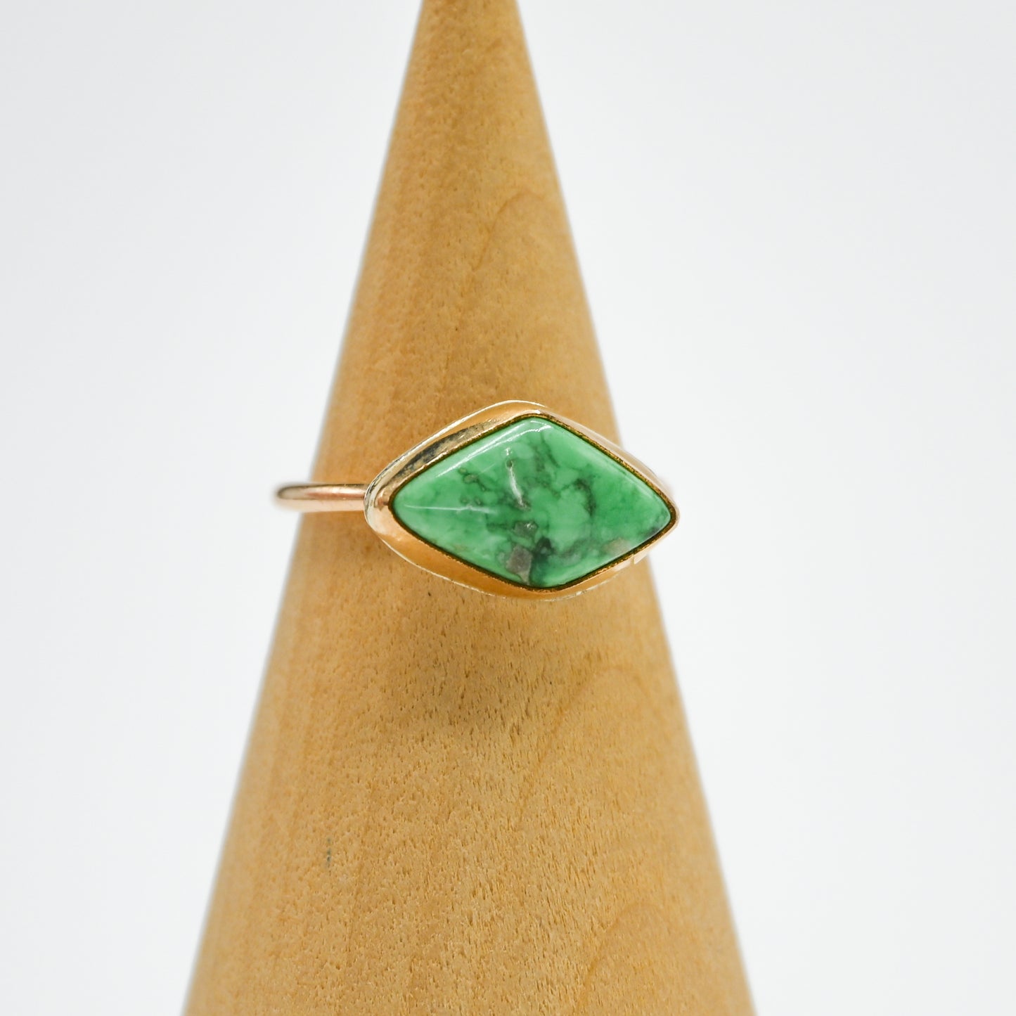 Gold fill horizontal variscite turquoise size 7