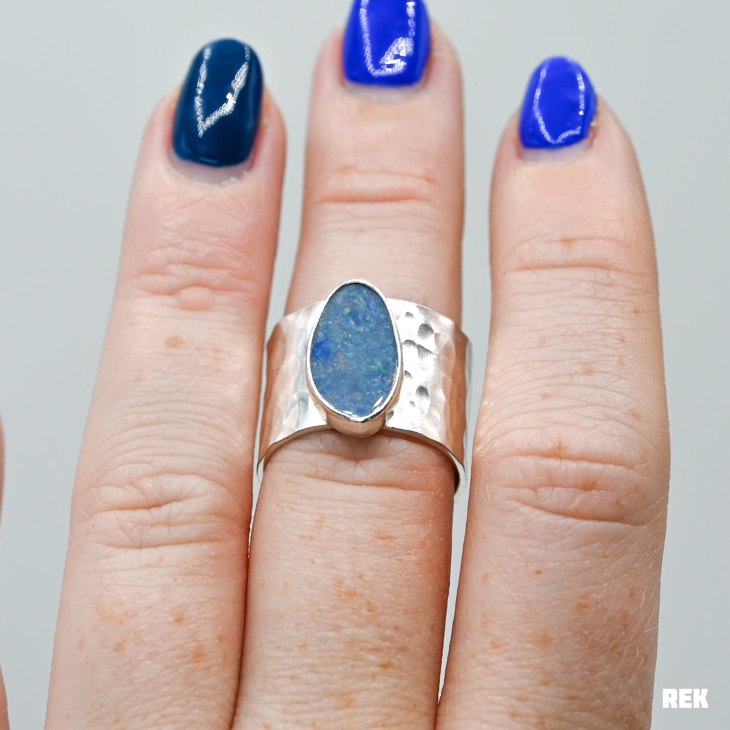Wide band Austalian opal size 7.75