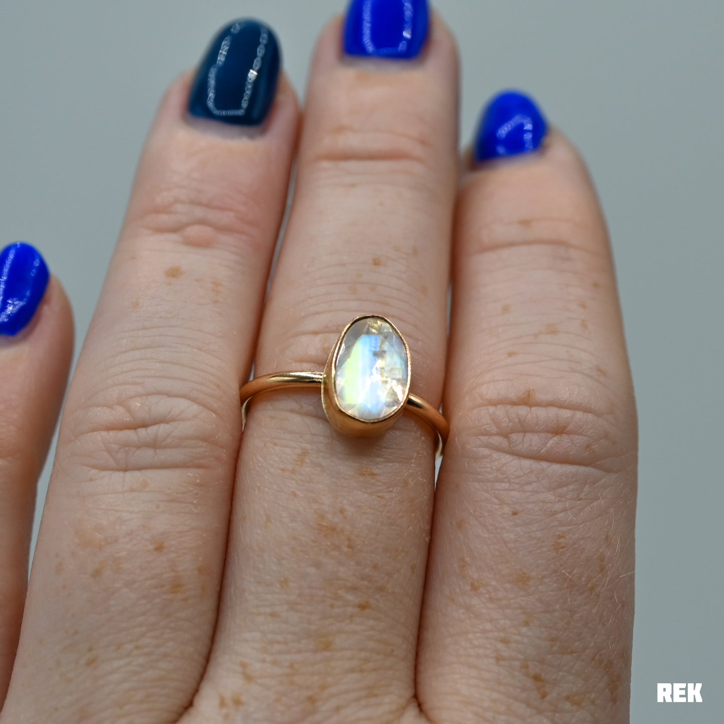 Gold fill faceted rainbow moonstone size 7
