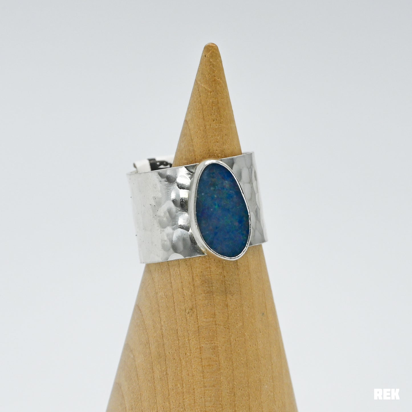 Wide band Austalian opal size 7.75