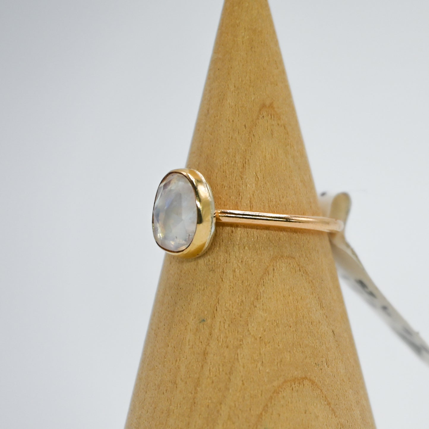 Gold fill rose cut moonstone size 6.25