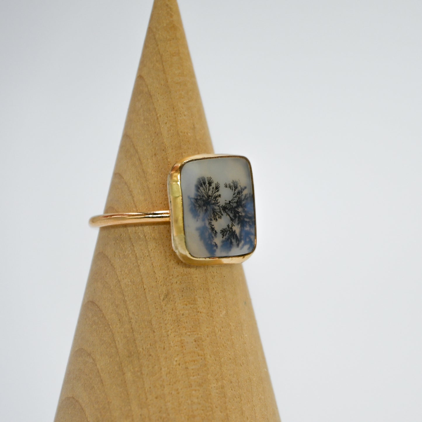 Gold fill dendritic agate size 6.25