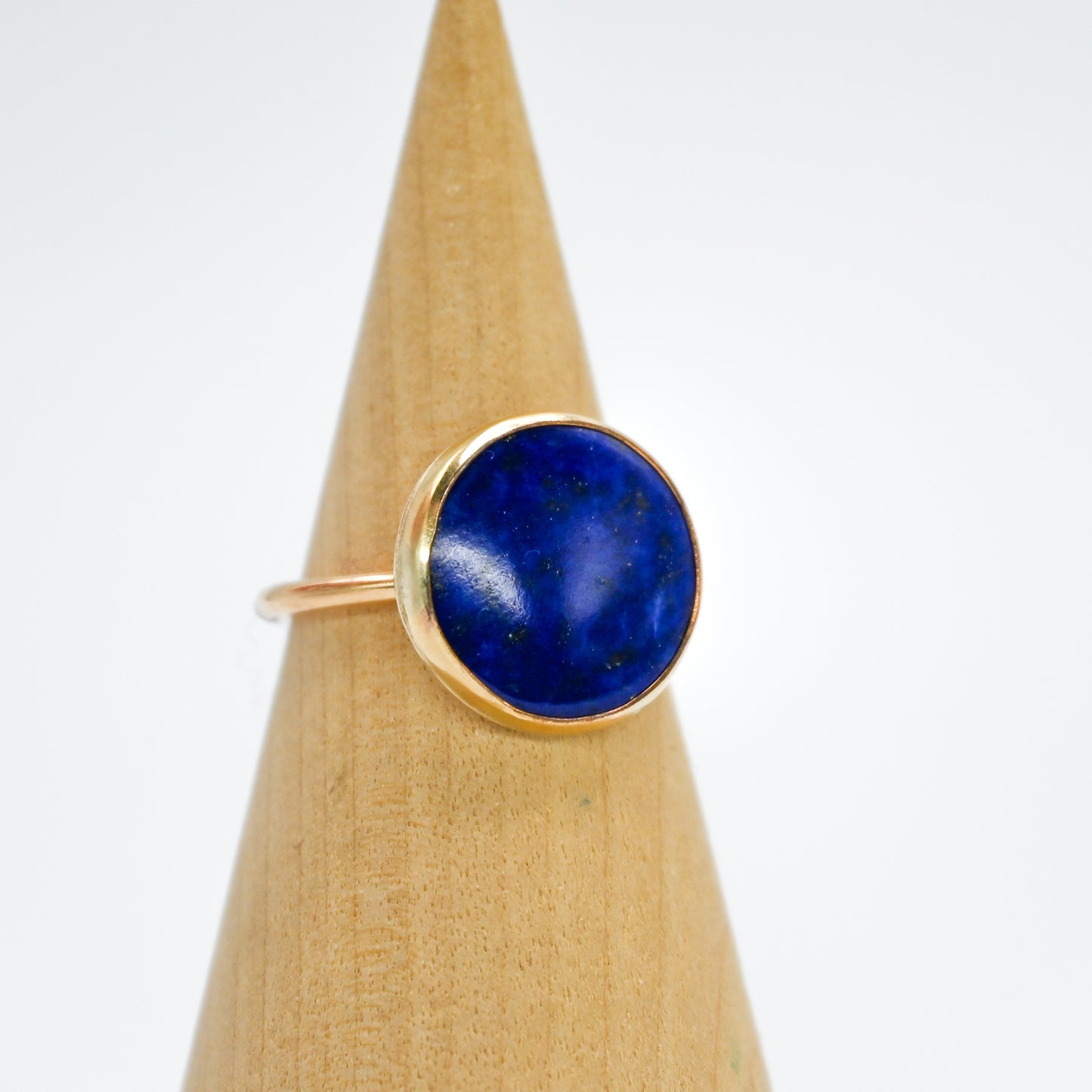 Gold fill 15mm lapis circle size 6.75