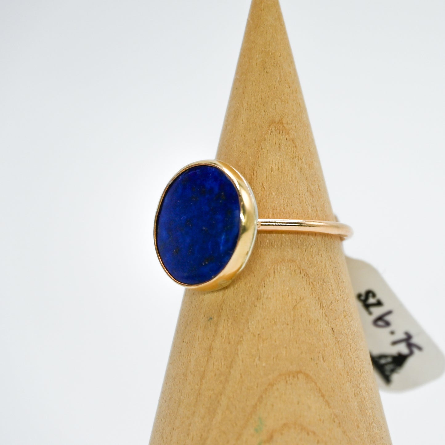 Gold fill 15mm lapis circle size 6.75