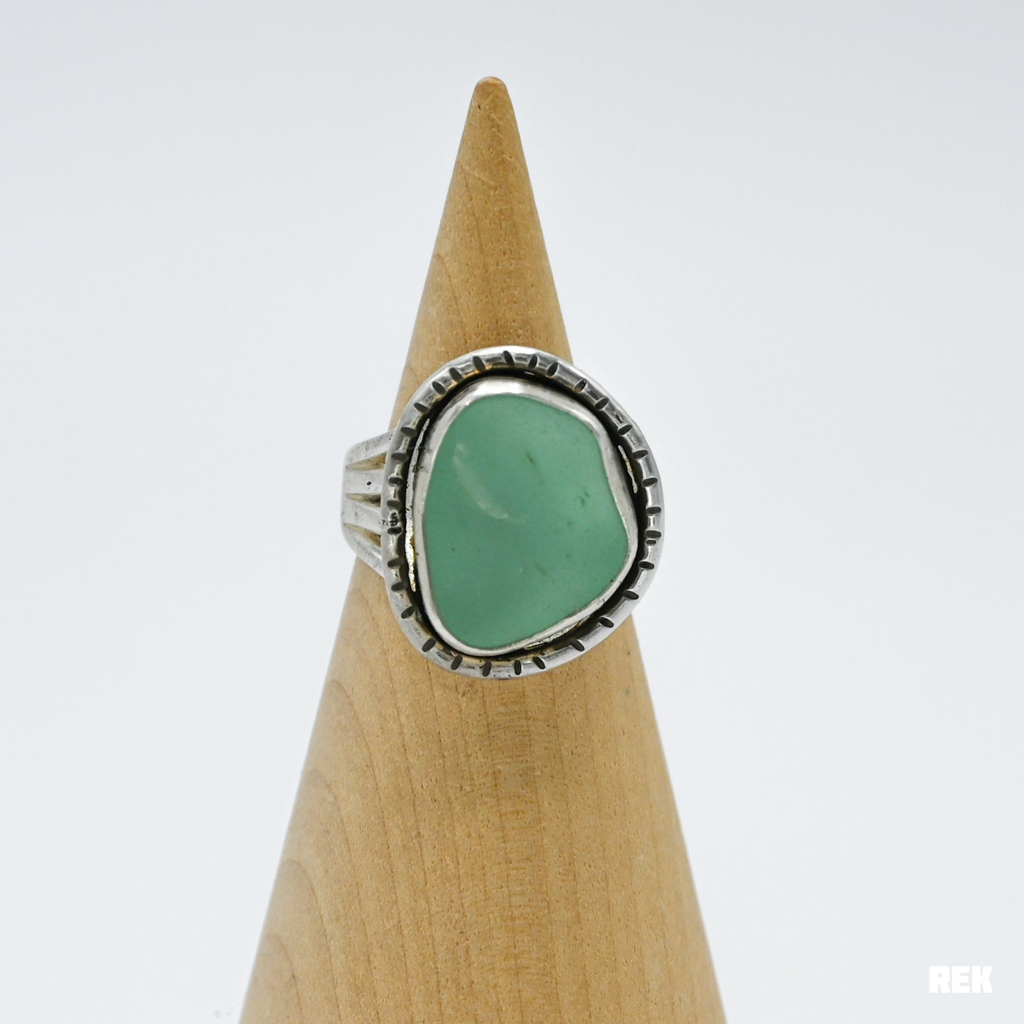 XL Sea foam sea glass stamp around size 6.75