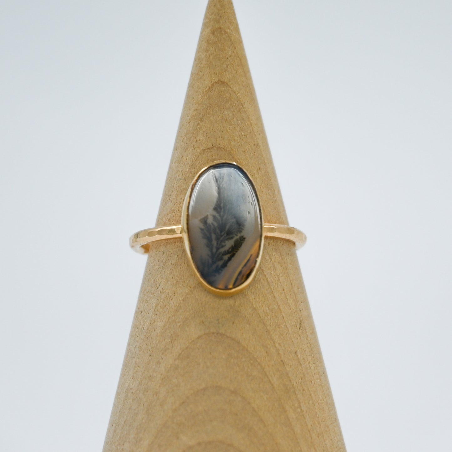 Gold fill oval dendritic agate size 7