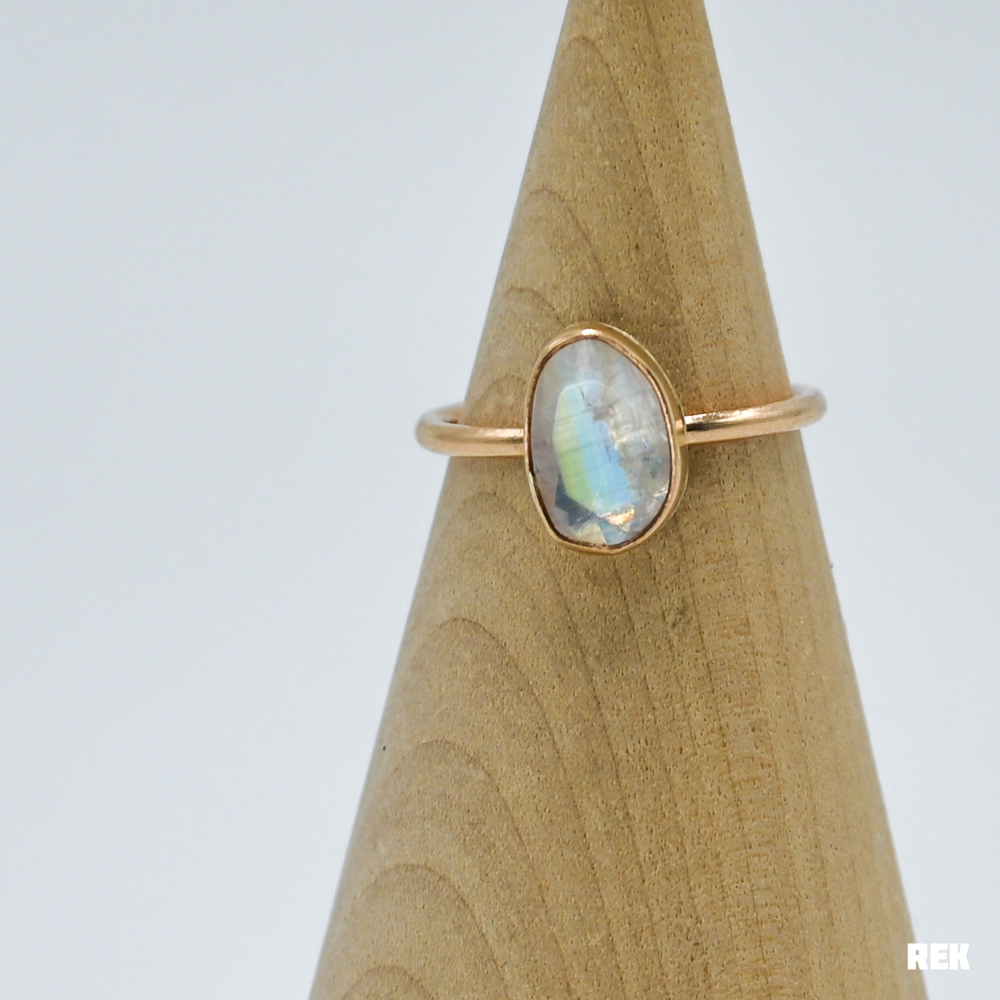 Gold fill faceted rainbow moonstone size 7