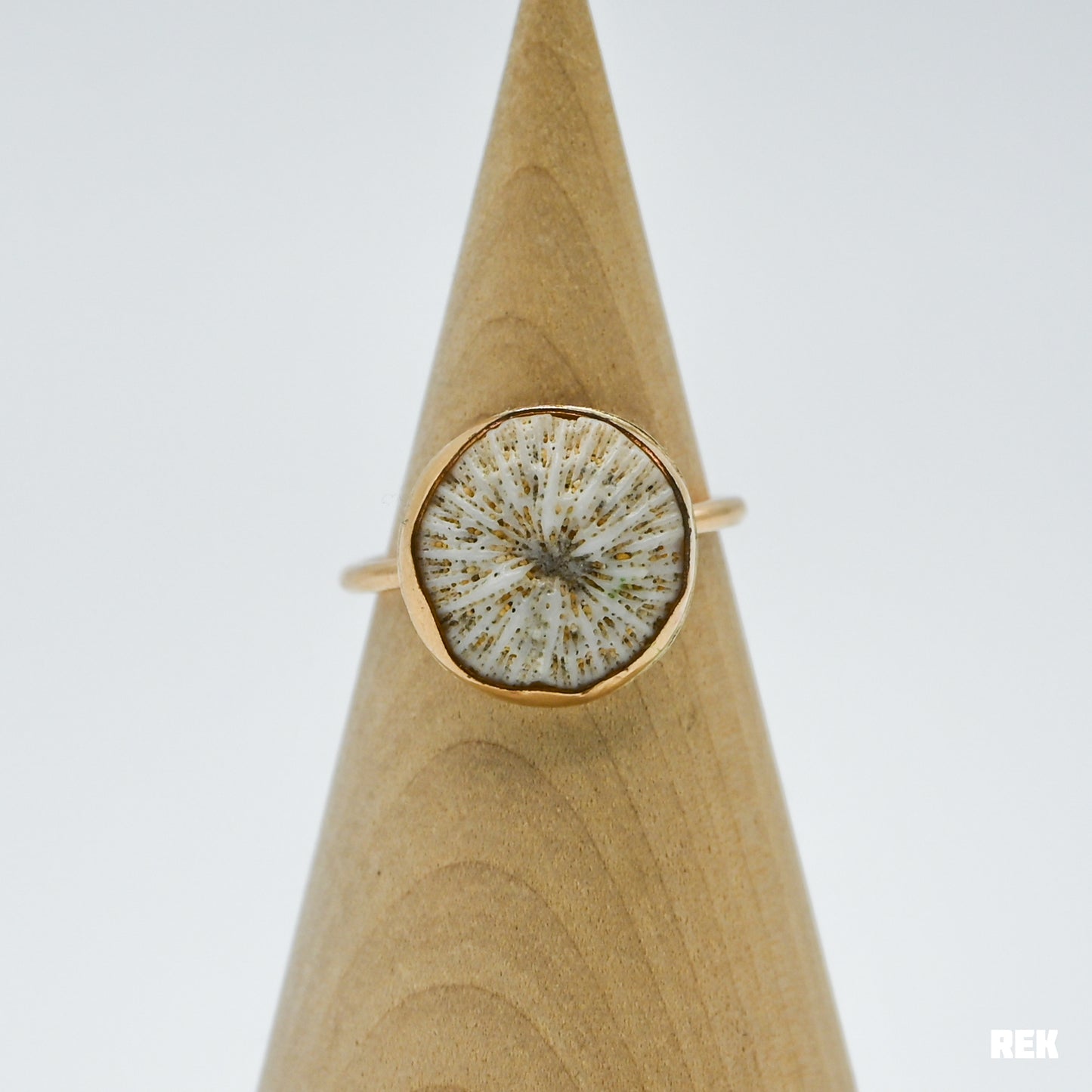 Gold fill coral size 7.75