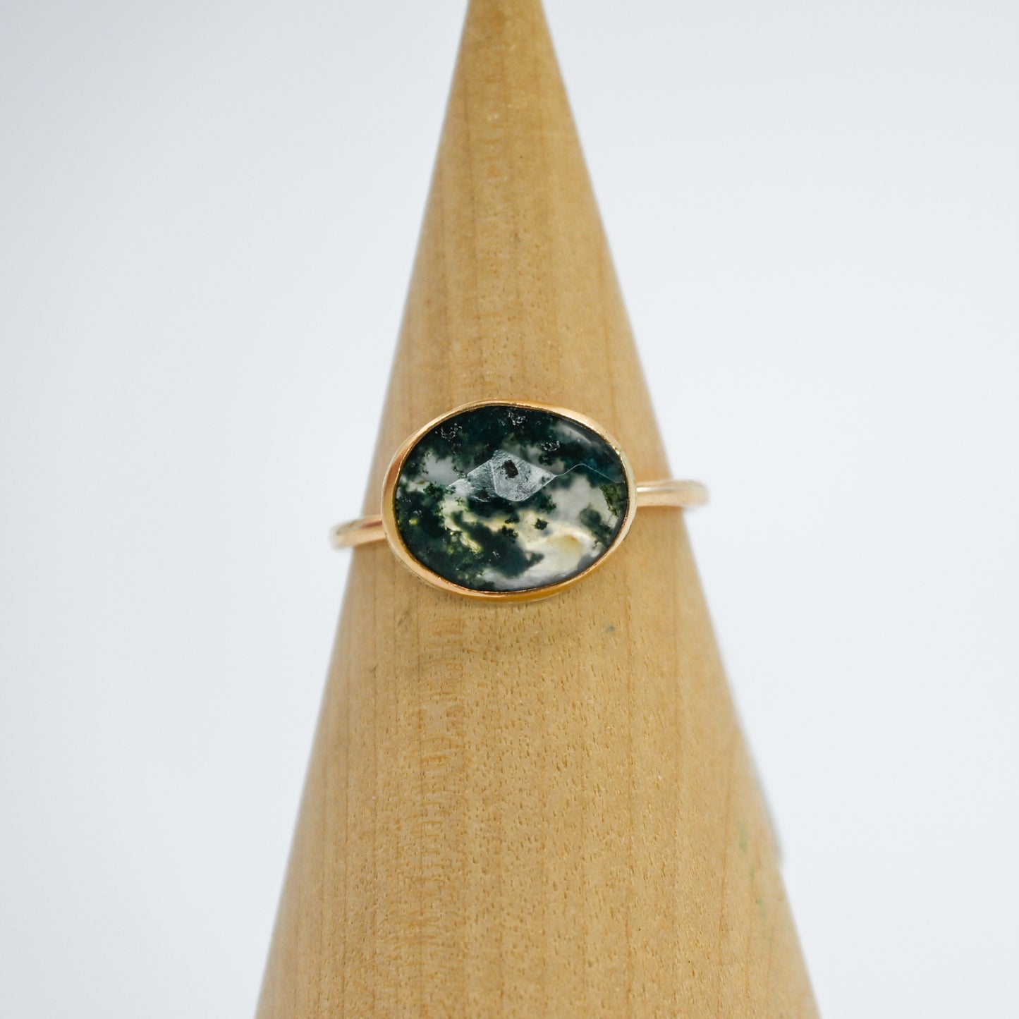 Gold fill horizontal rose cut moss agate size 9