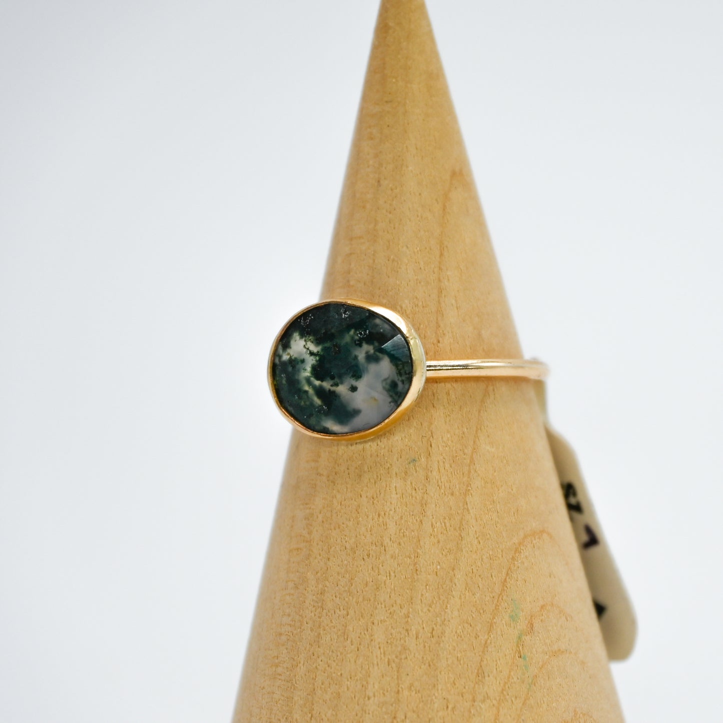 Gold fill horizontal rose cut moss agate size 9