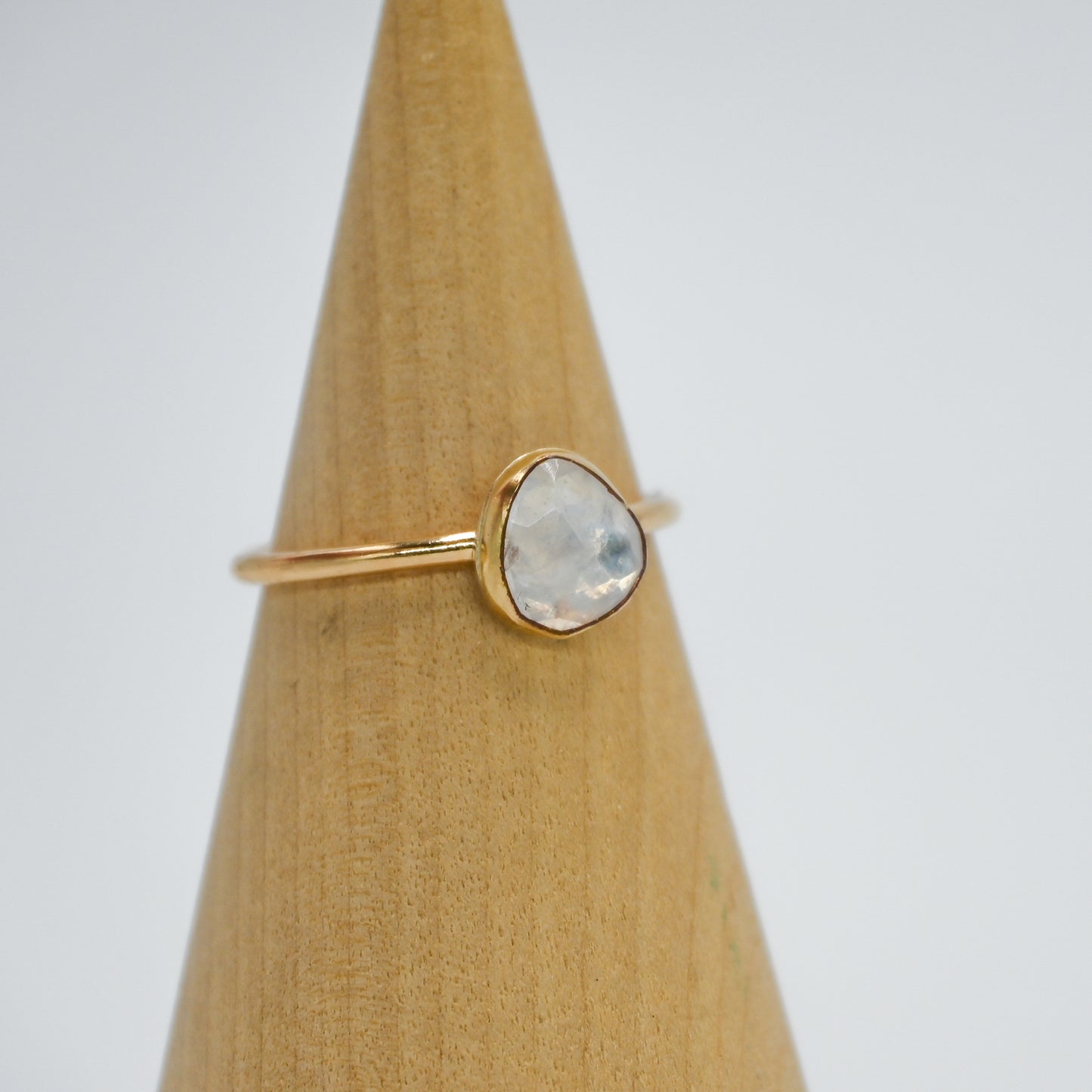 Gold fill rose cut moonstone size 10