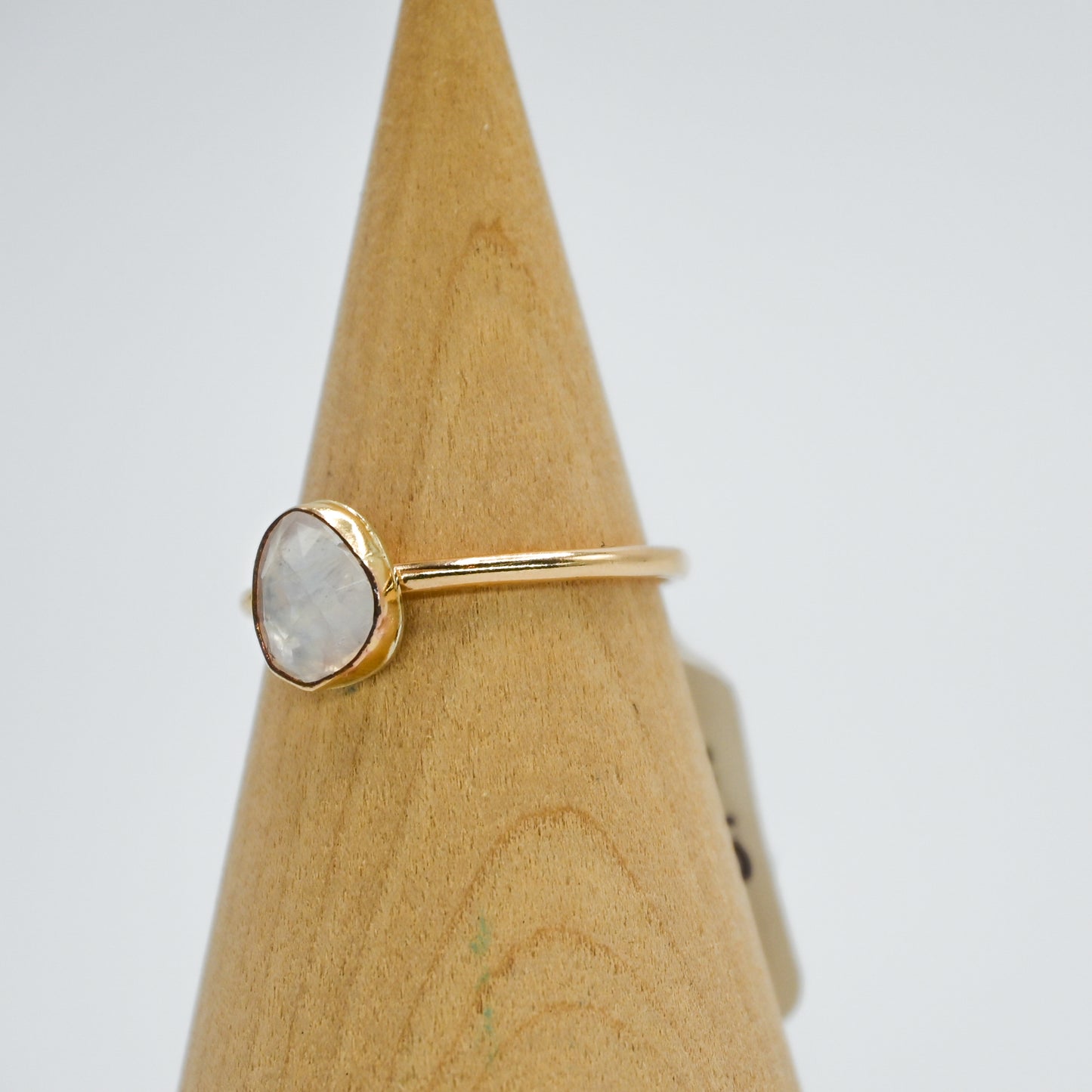 Gold fill rose cut moonstone size 10