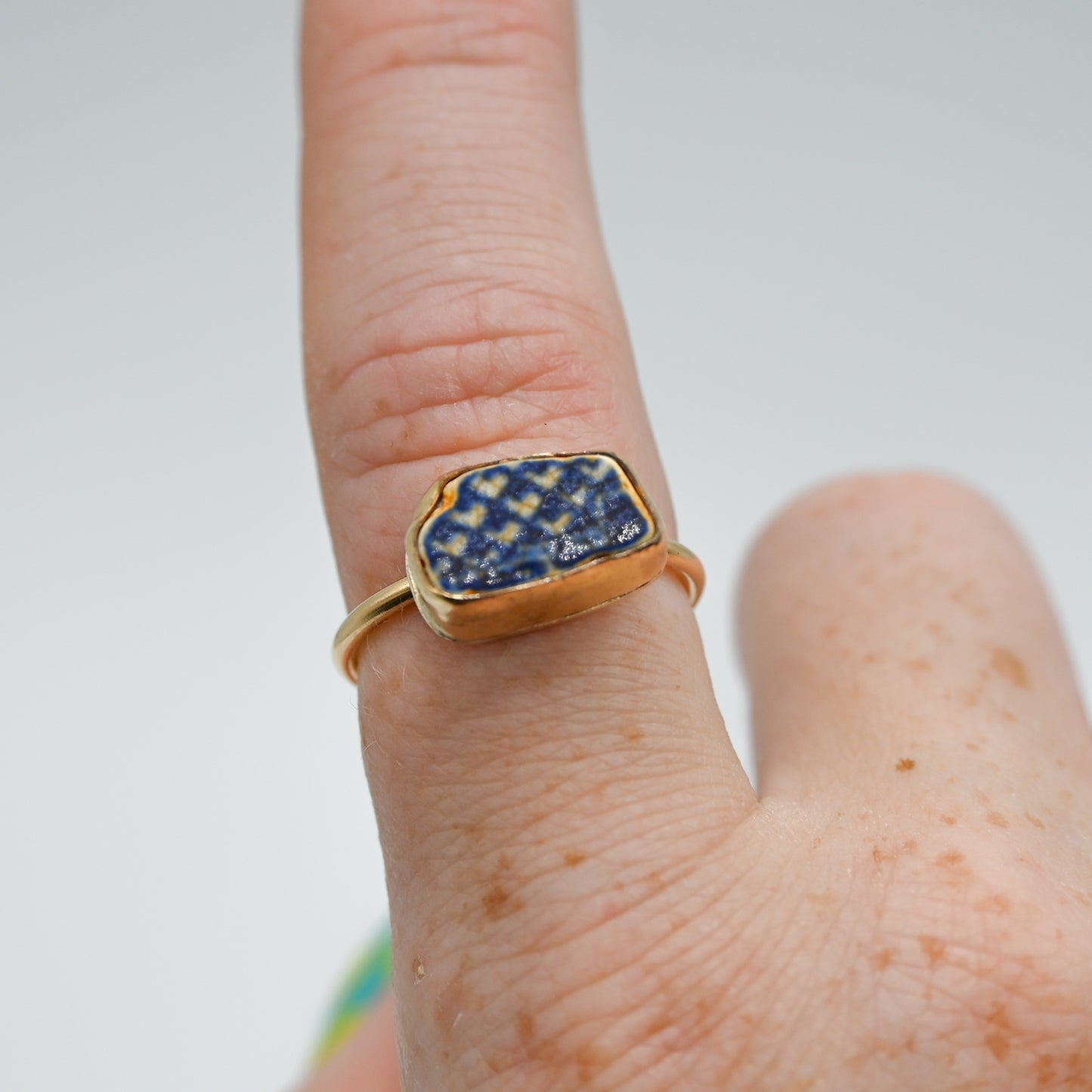 Gold fill horizontal sea pottery size 8.25