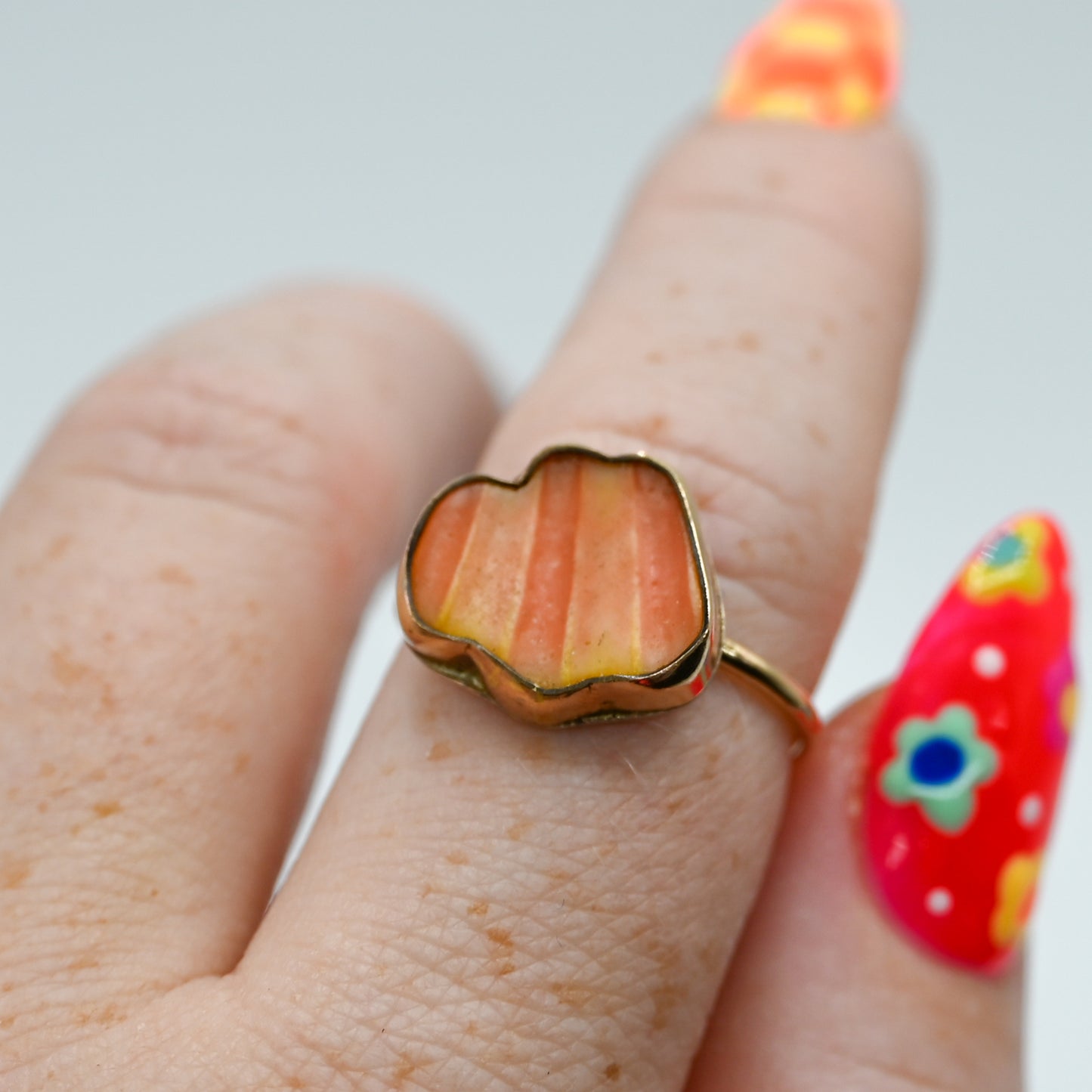 Gold fill Hawaiian sunrise shell chip size 8