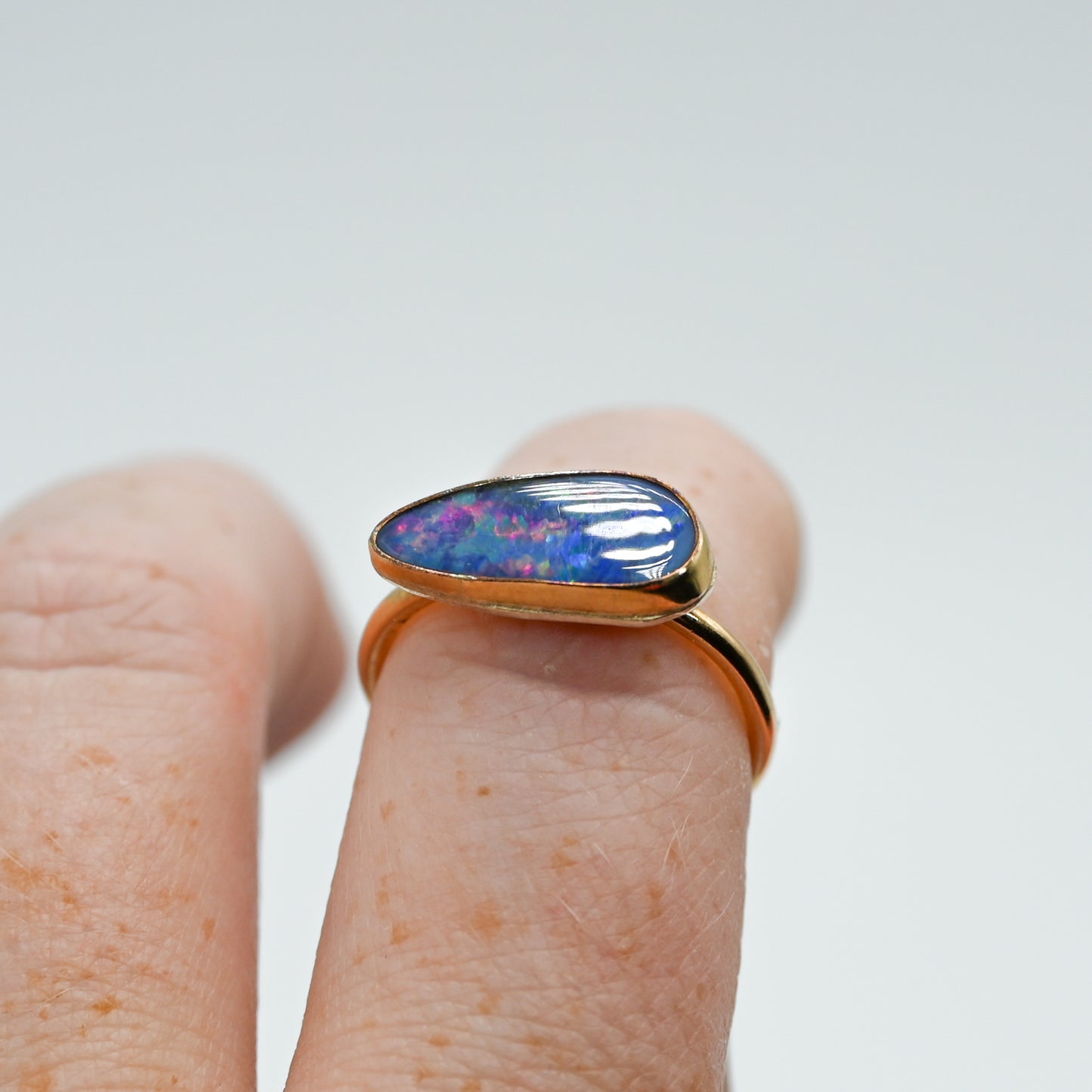 Gold fill horizontal Australian opal size 7.5