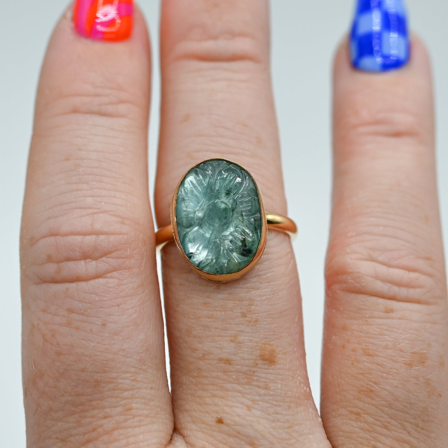 Gold fill oval carved aqua kyanite size 8
