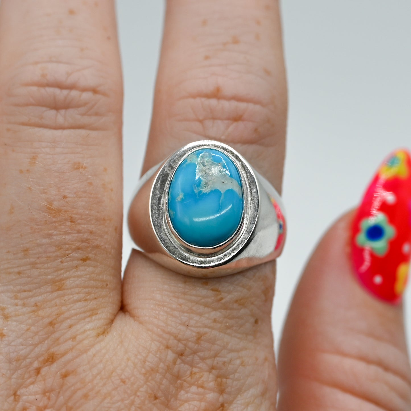 Chunky sterling silver signet and large kingman turquoise size 9