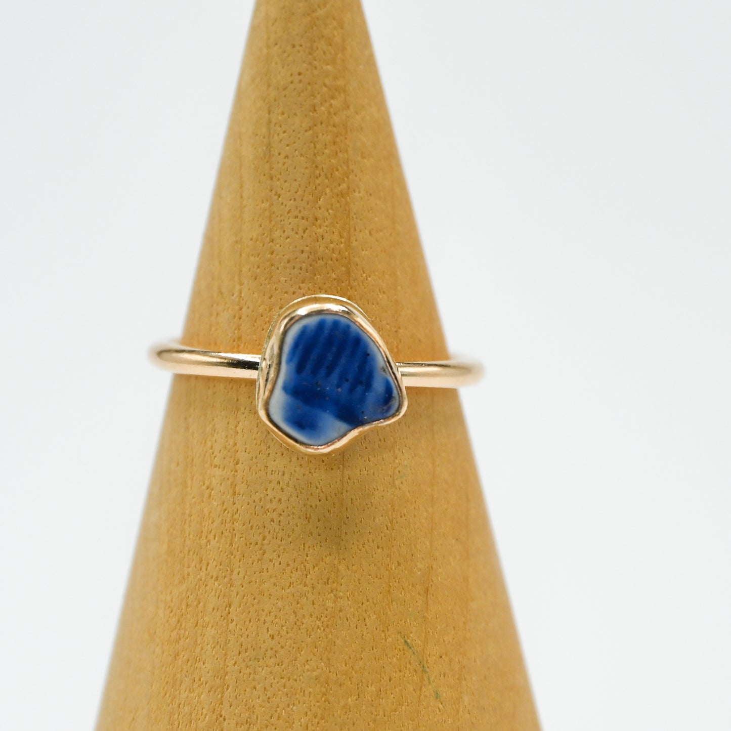 Gold fill sea pottery size 5.5