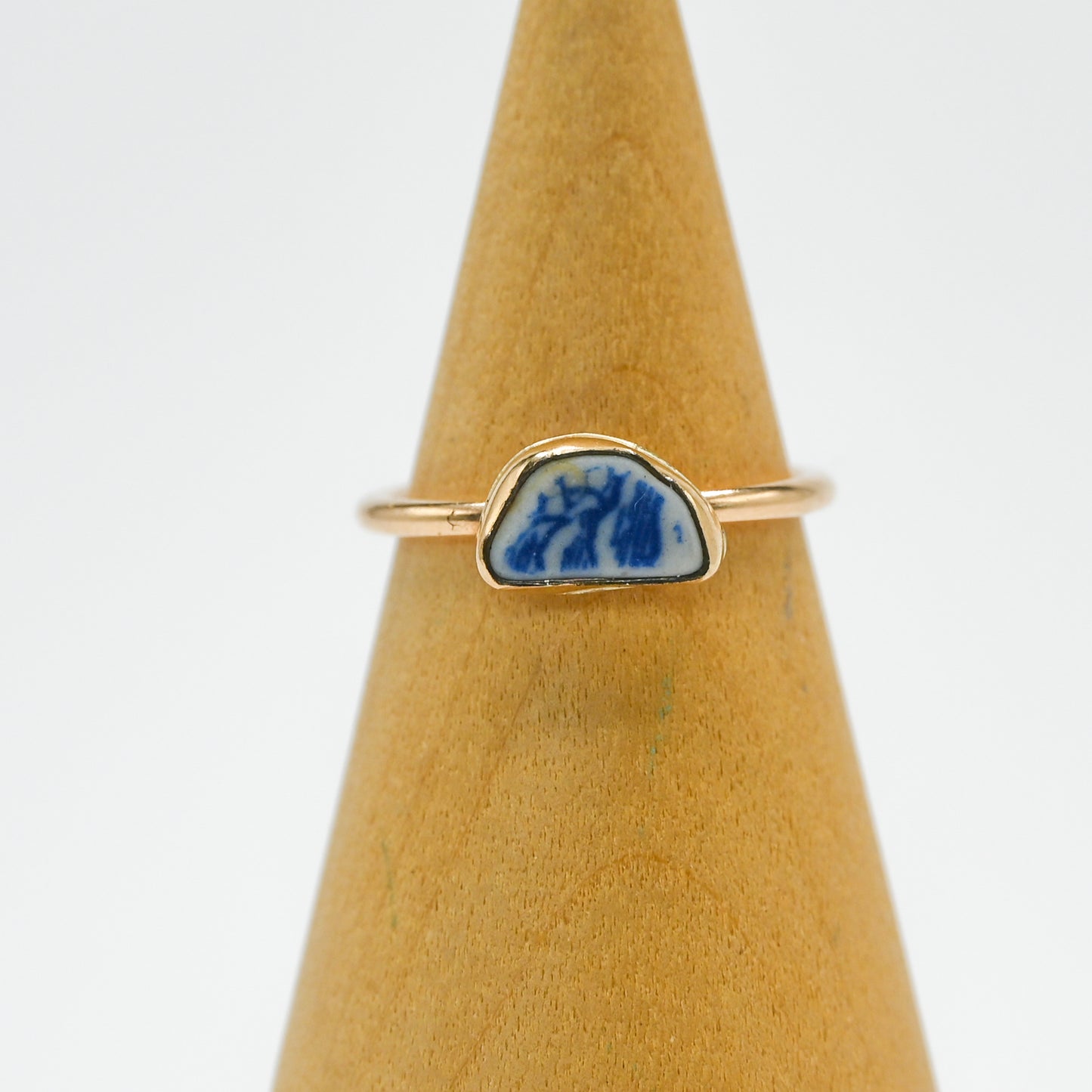 Gold fill sea pottery size 6.5