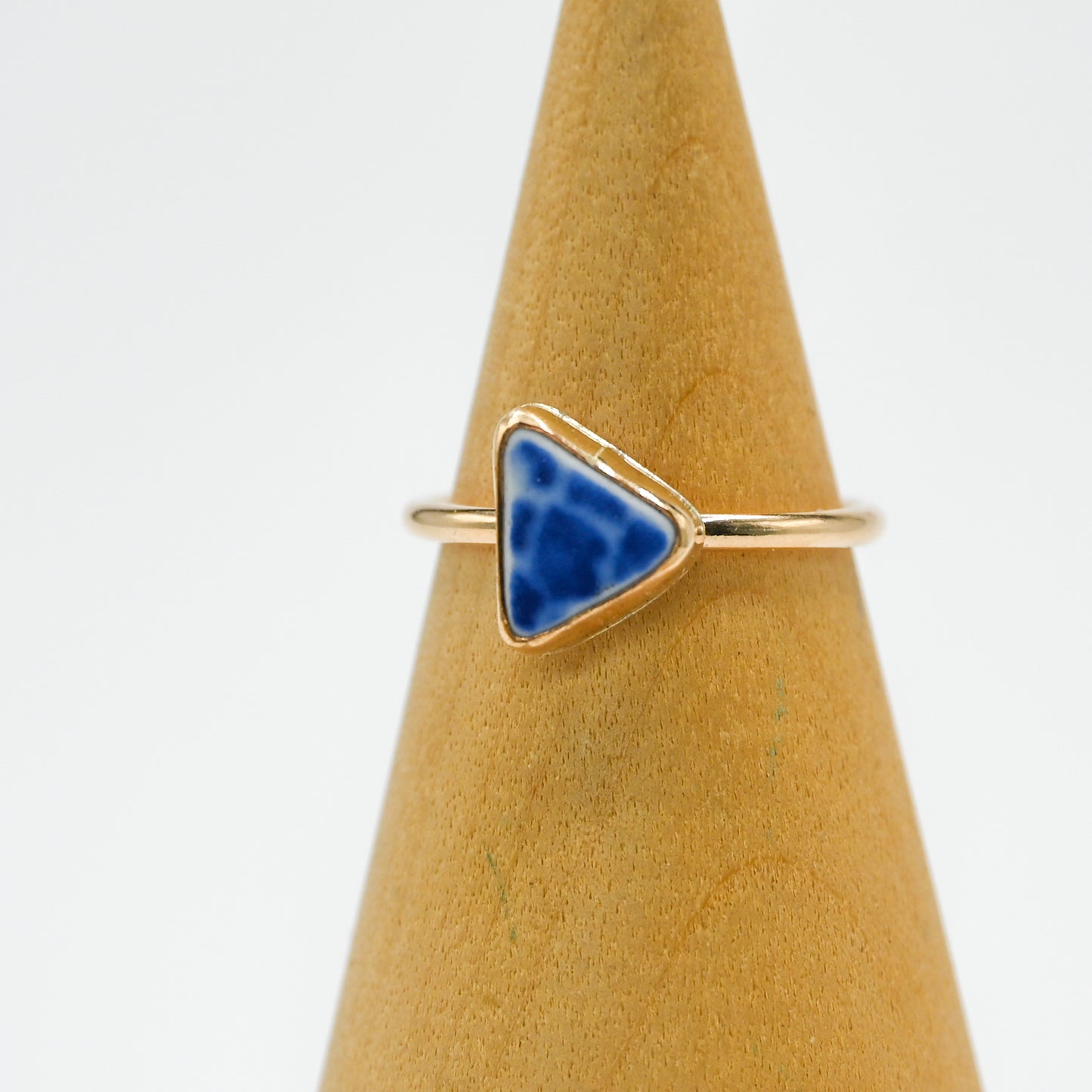 Gold fill sea pottery size 6.75