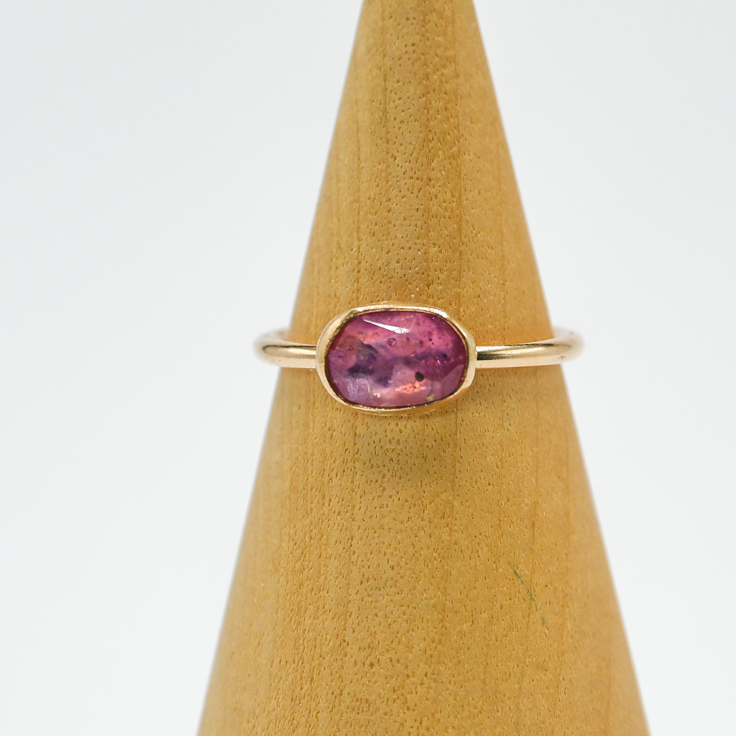 Gold fill rose cut ruby horizontal size 6.75
