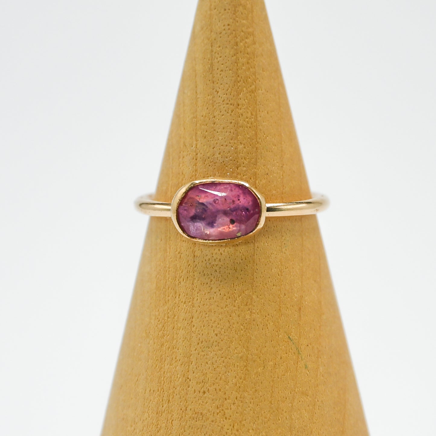 Gold fill rose cut ruby horizontal size 6.75