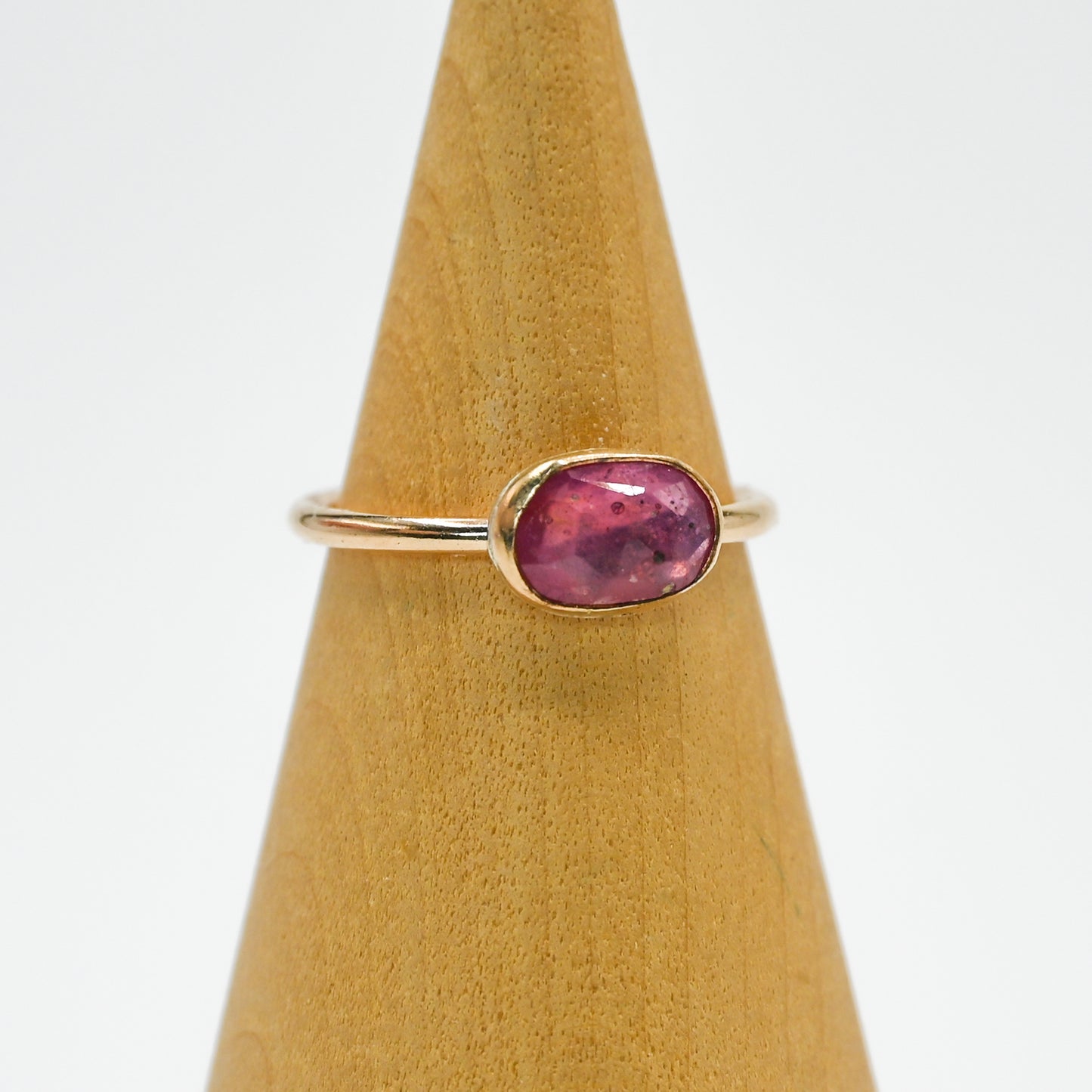 Gold fill rose cut ruby horizontal size 6.75