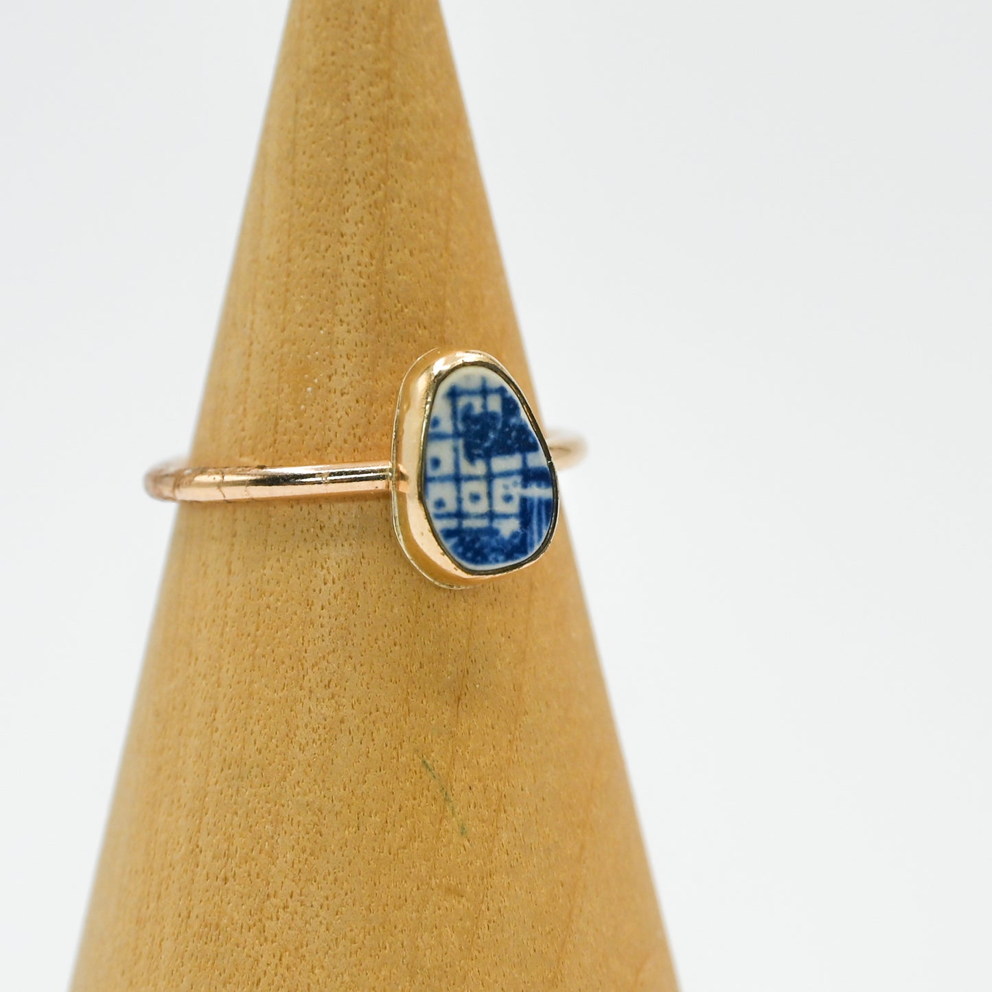 Gold fill sea pottery size 7