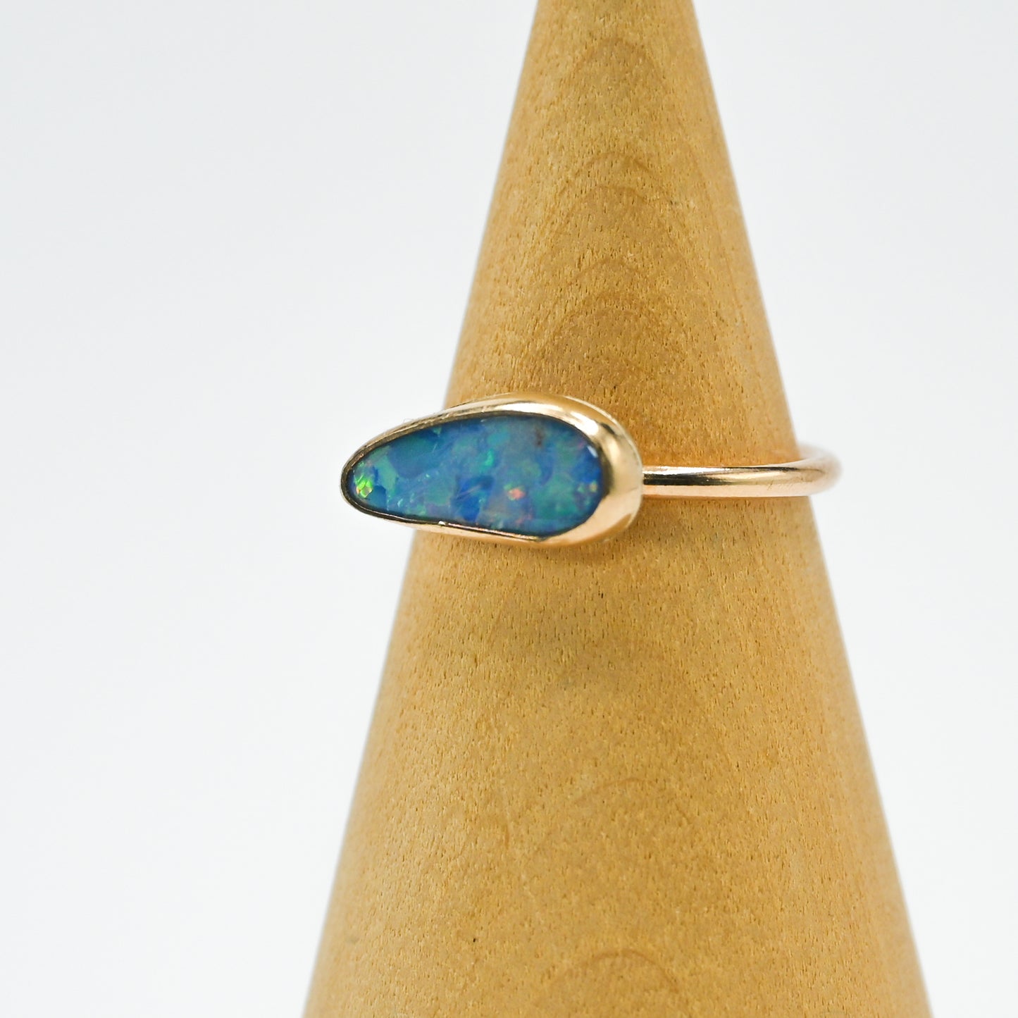 Gold fill horizontal Australian opal size 7