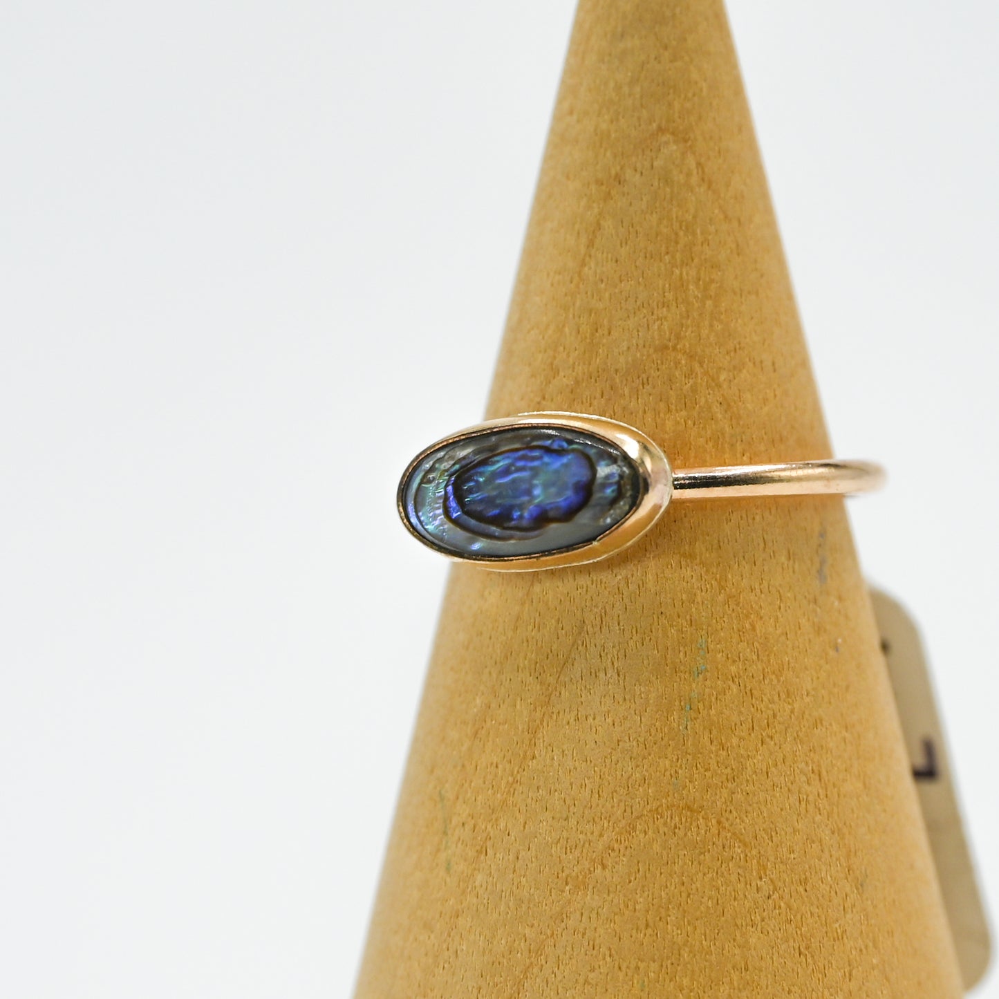 Gold fill oval abalone horizontal size 7