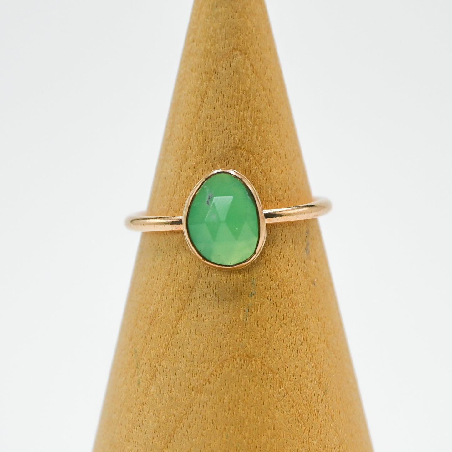 Gold fill rose cut chrysoprase size 7