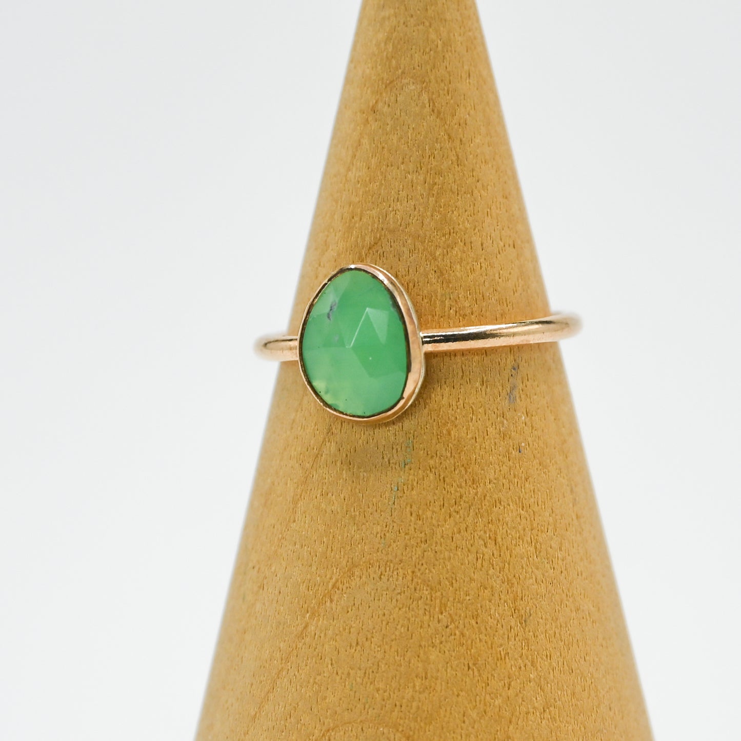 Gold fill rose cut chrysoprase size 7