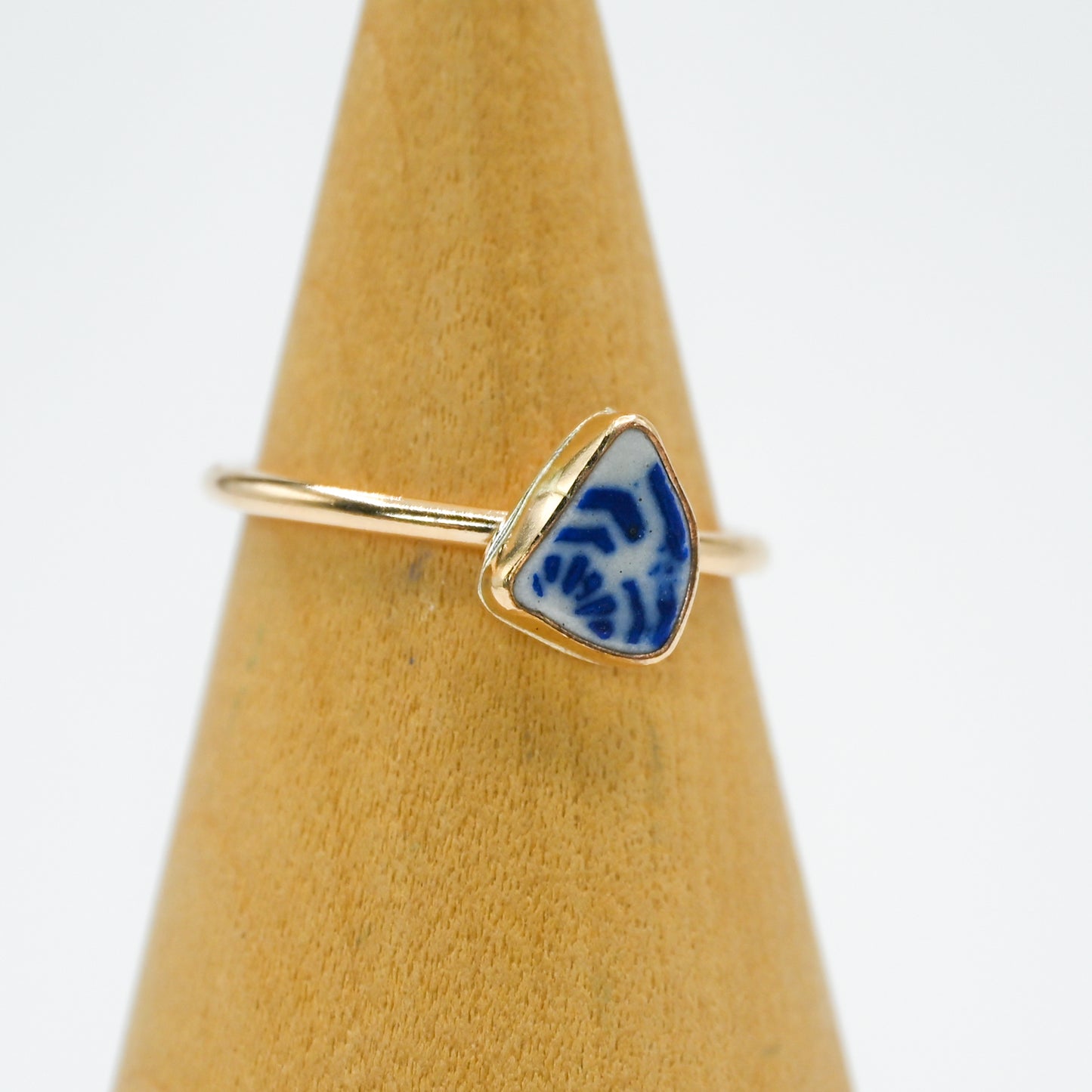 Gold fill sea pottery size 8