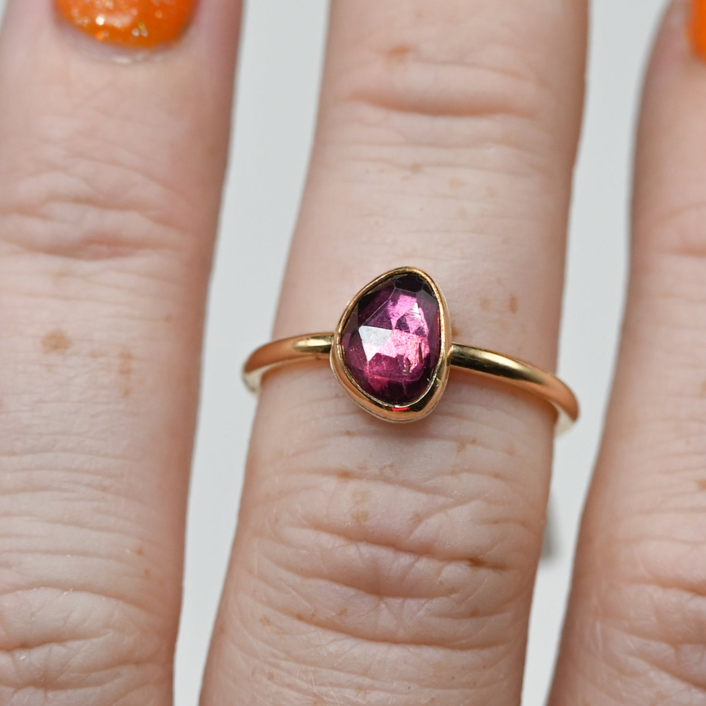 Gold fill rose cut garnet size 6.75