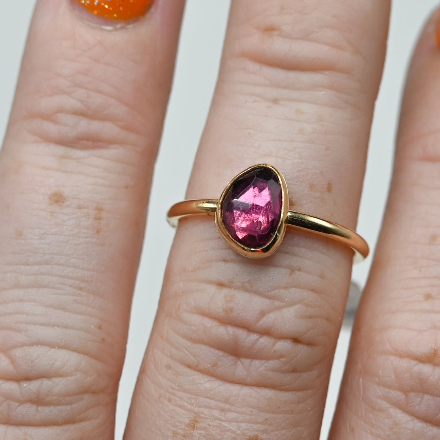 Gold fill rose cut garnet size 6.75