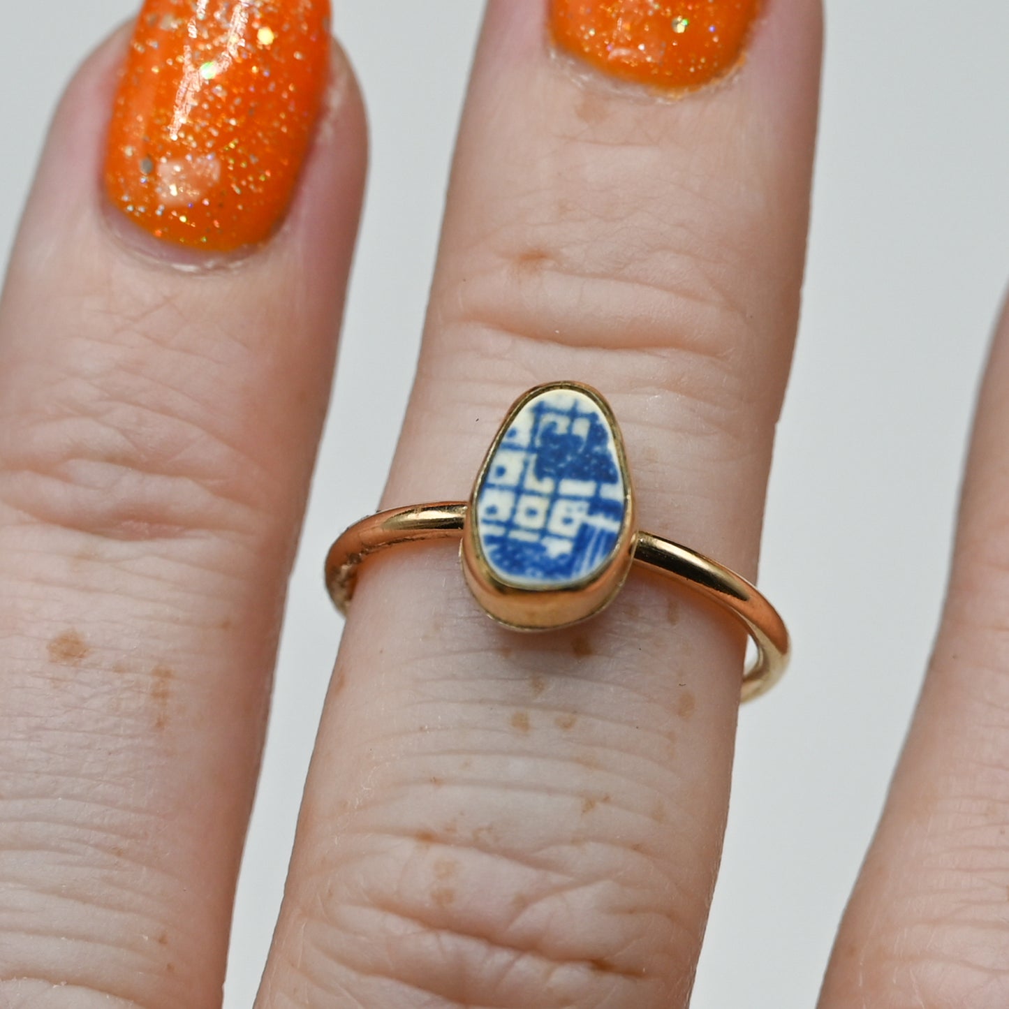 Gold fill sea pottery size 7