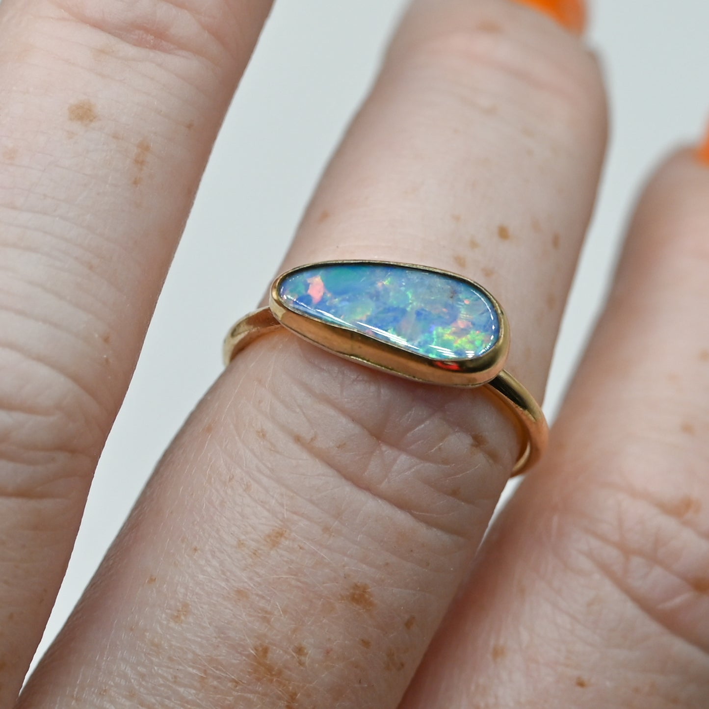 Gold fill horizontal Australian opal size 7