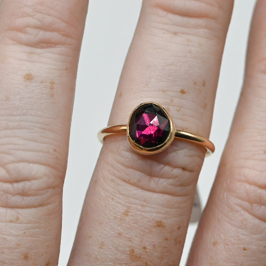 Gold fill rose cut rhodolite garnet size 7.25