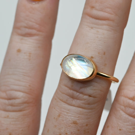 Gold fill oval horizontal moonstone size 8