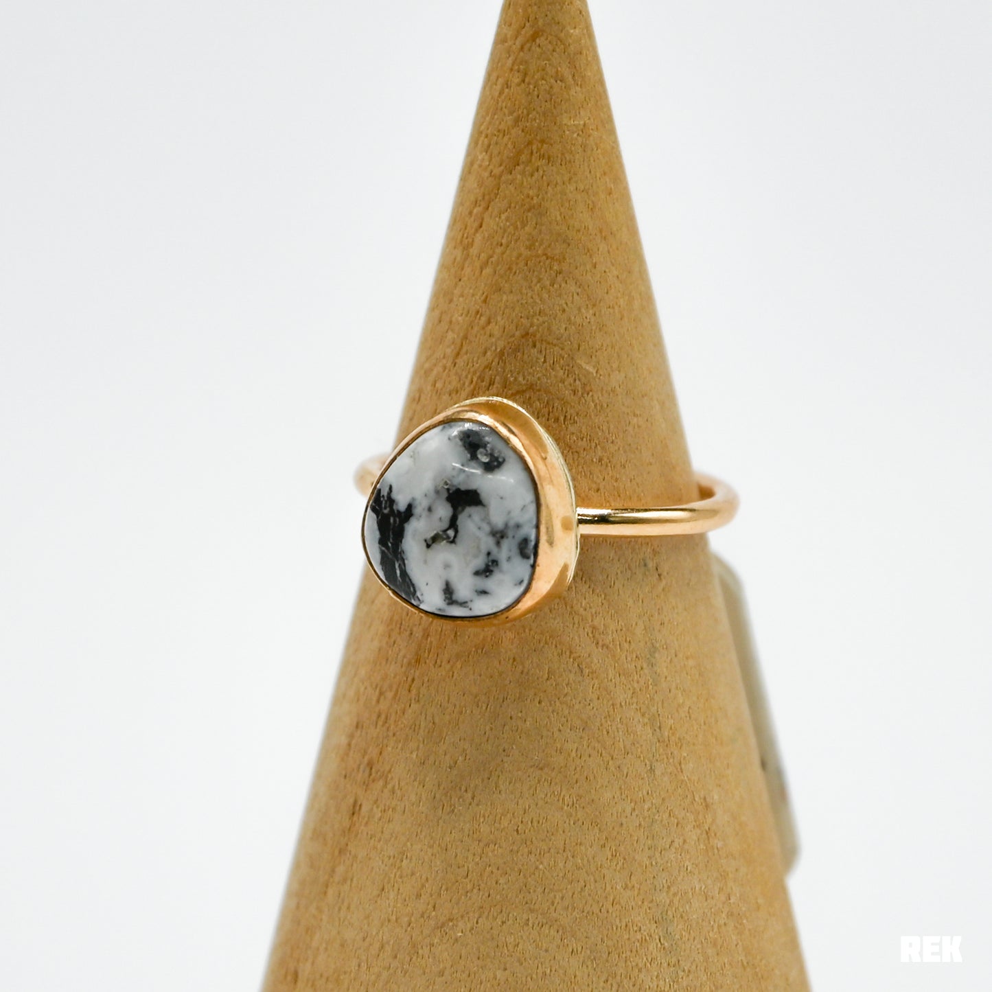 Gold fill white buffalo size 6.5