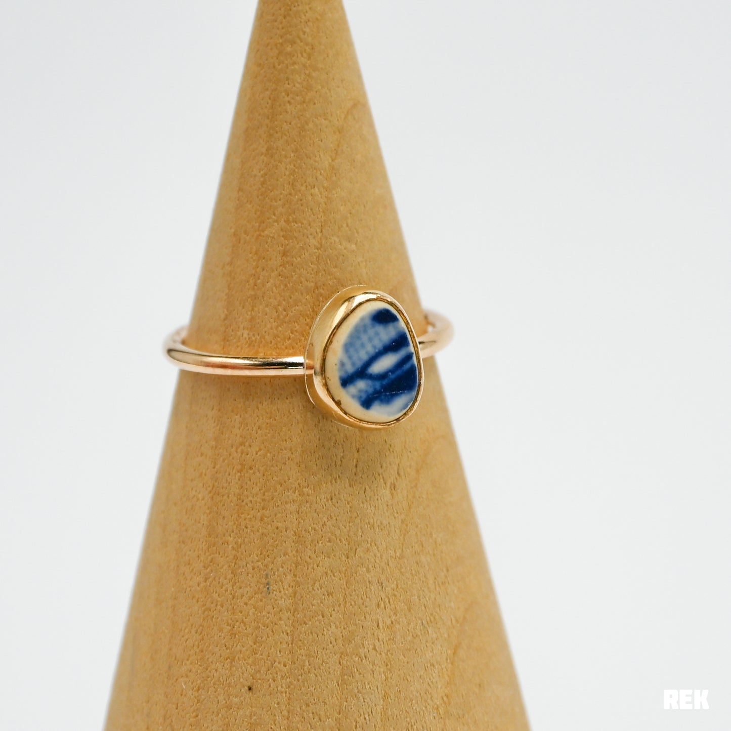 Gold fill sea pottery size 7.25